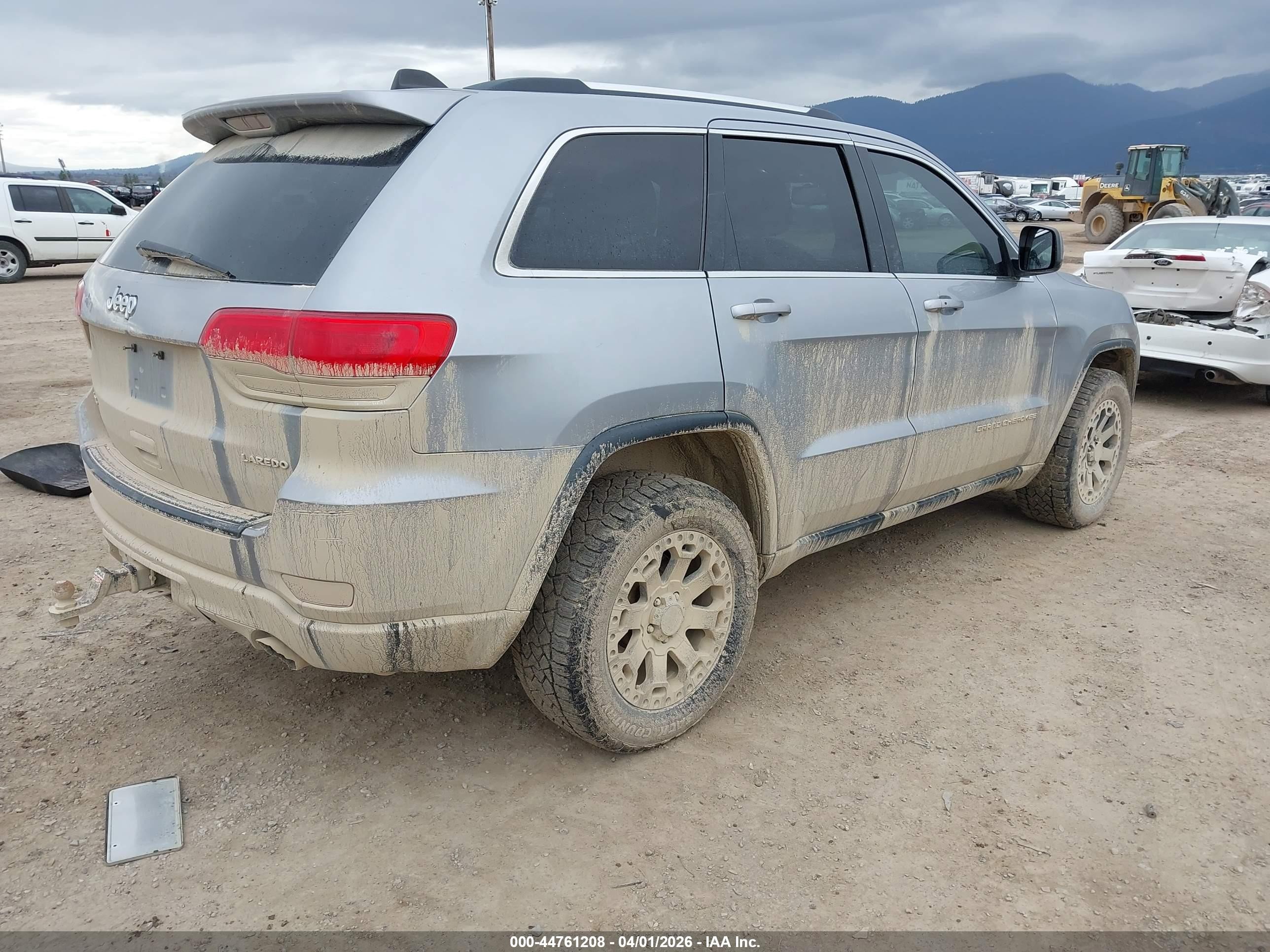 2014 Jeep Grand Cherokee Laredo Серебряный vin: 1C4RJFAG1EC414090