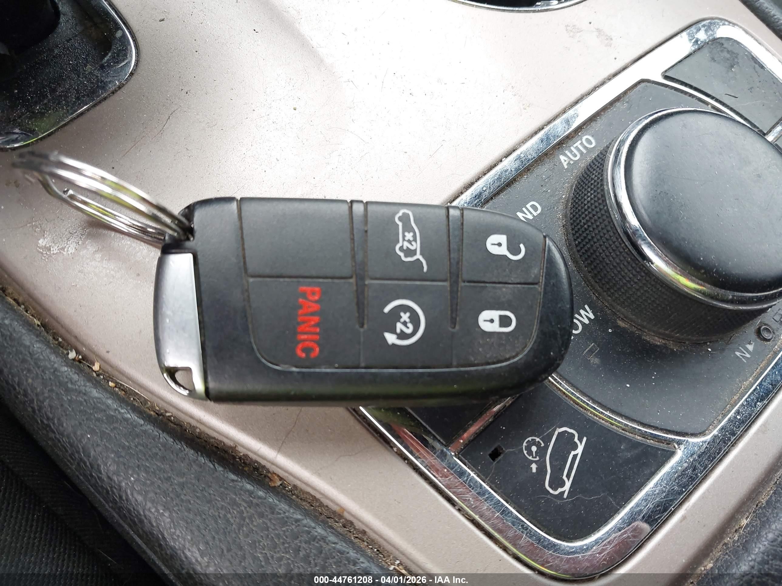 2014 Jeep Grand Cherokee Laredo Серебряный vin: 1C4RJFAG1EC414090