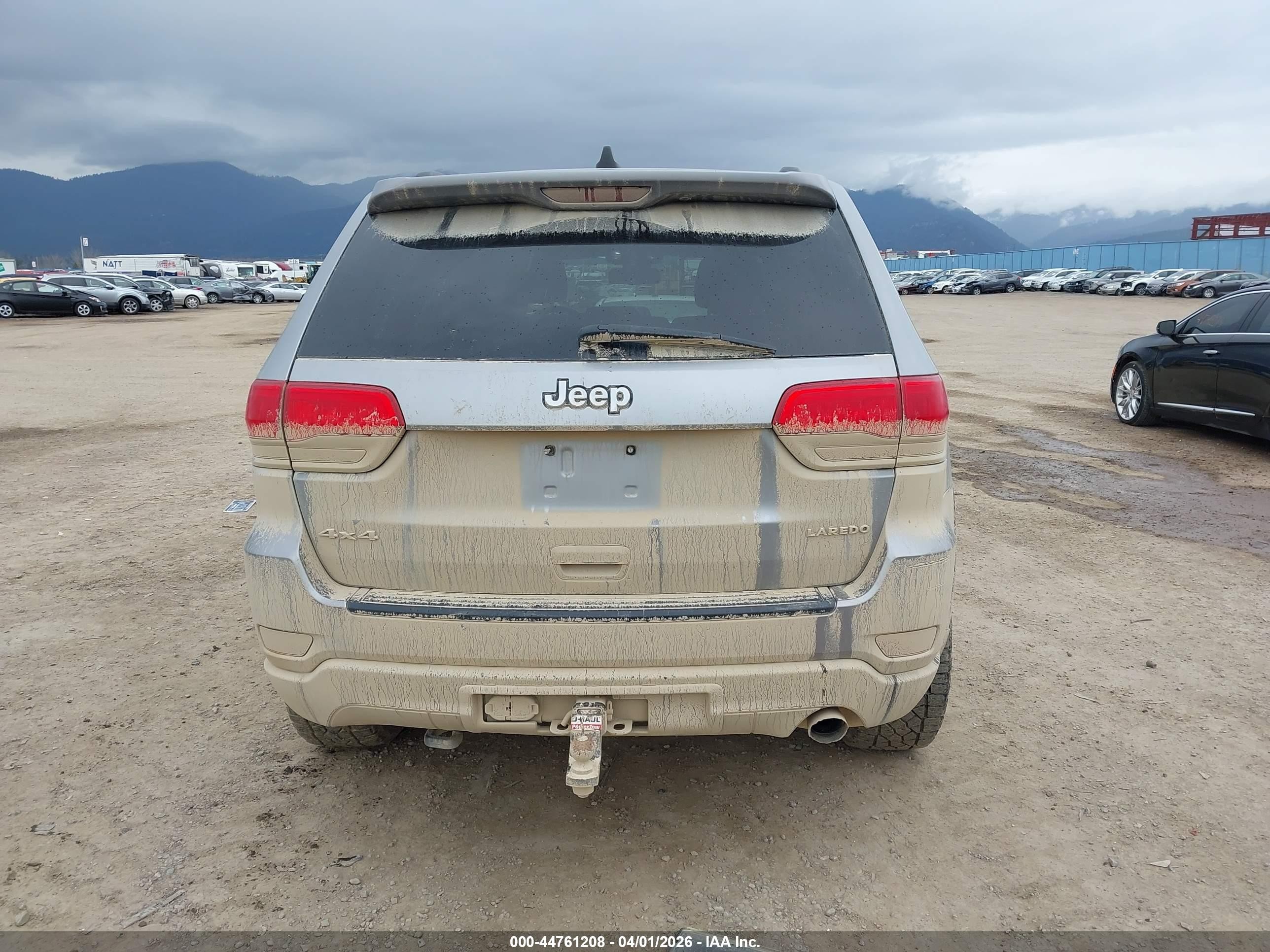 2014 Jeep Grand Cherokee Laredo Серебряный vin: 1C4RJFAG1EC414090