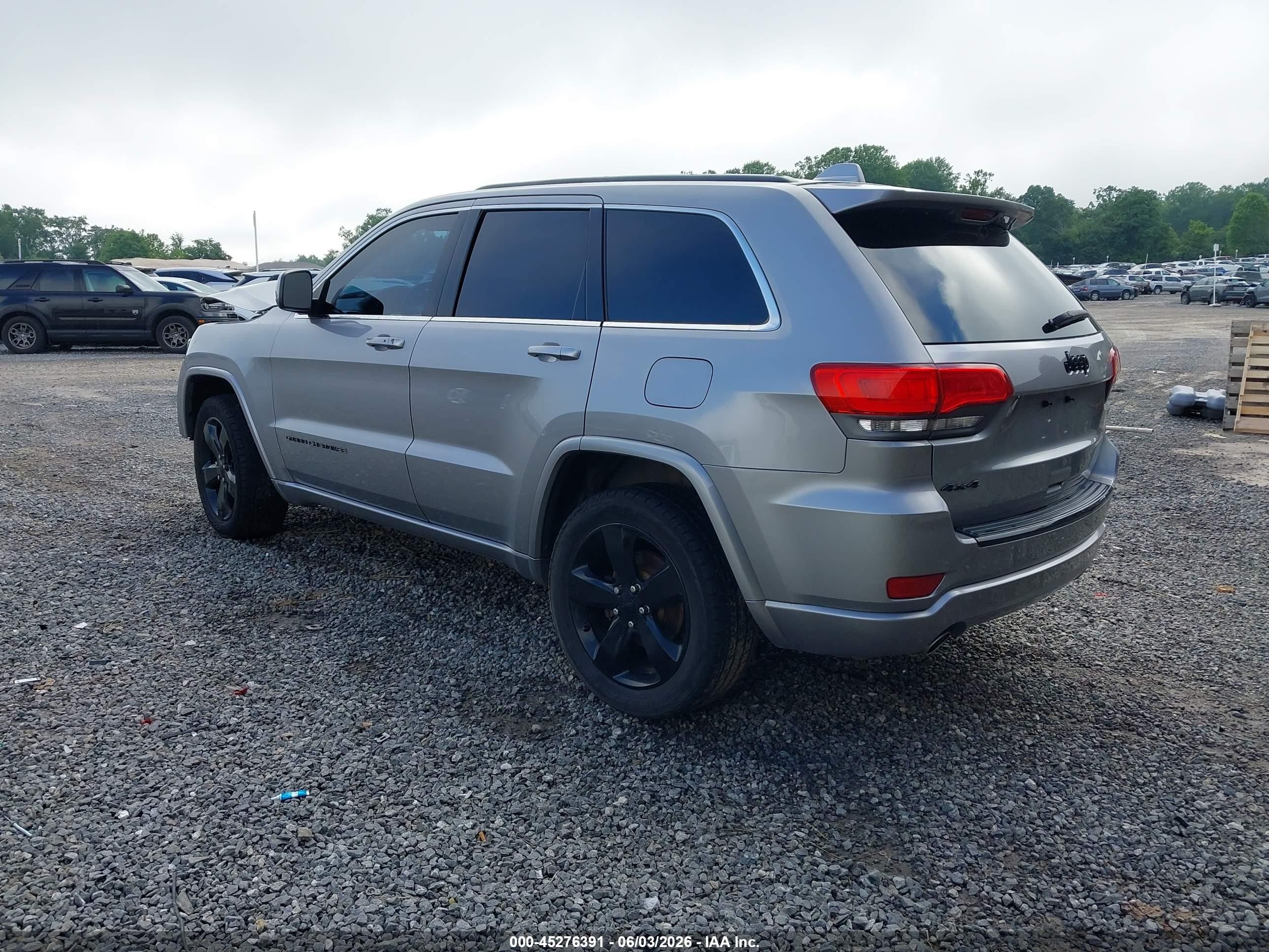 2014 Jeep Grand Cherokee Altitude Silver vin: 1C4RJFAG1EC549389