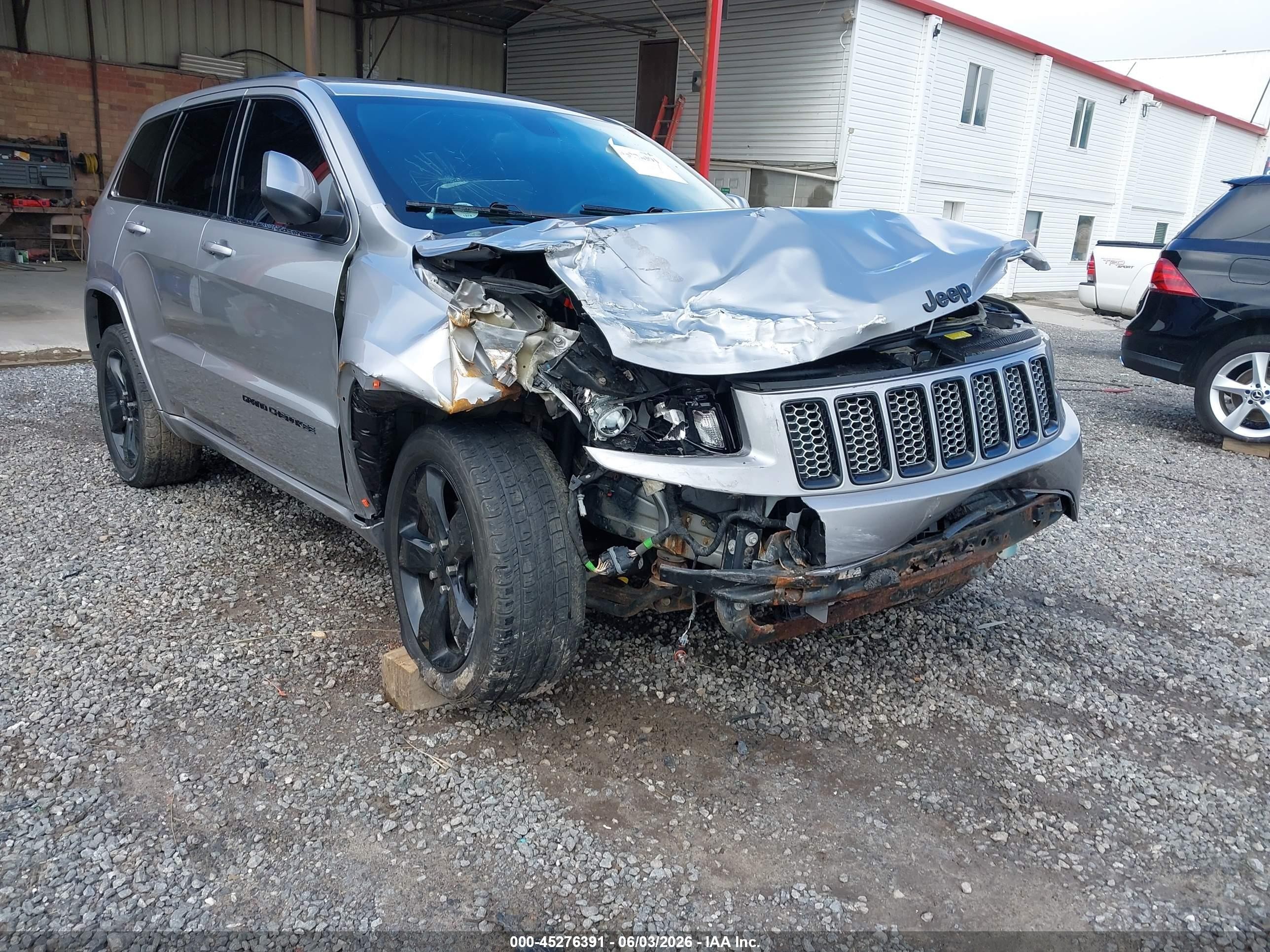 2014 Jeep Grand Cherokee Altitude Silver vin: 1C4RJFAG1EC549389