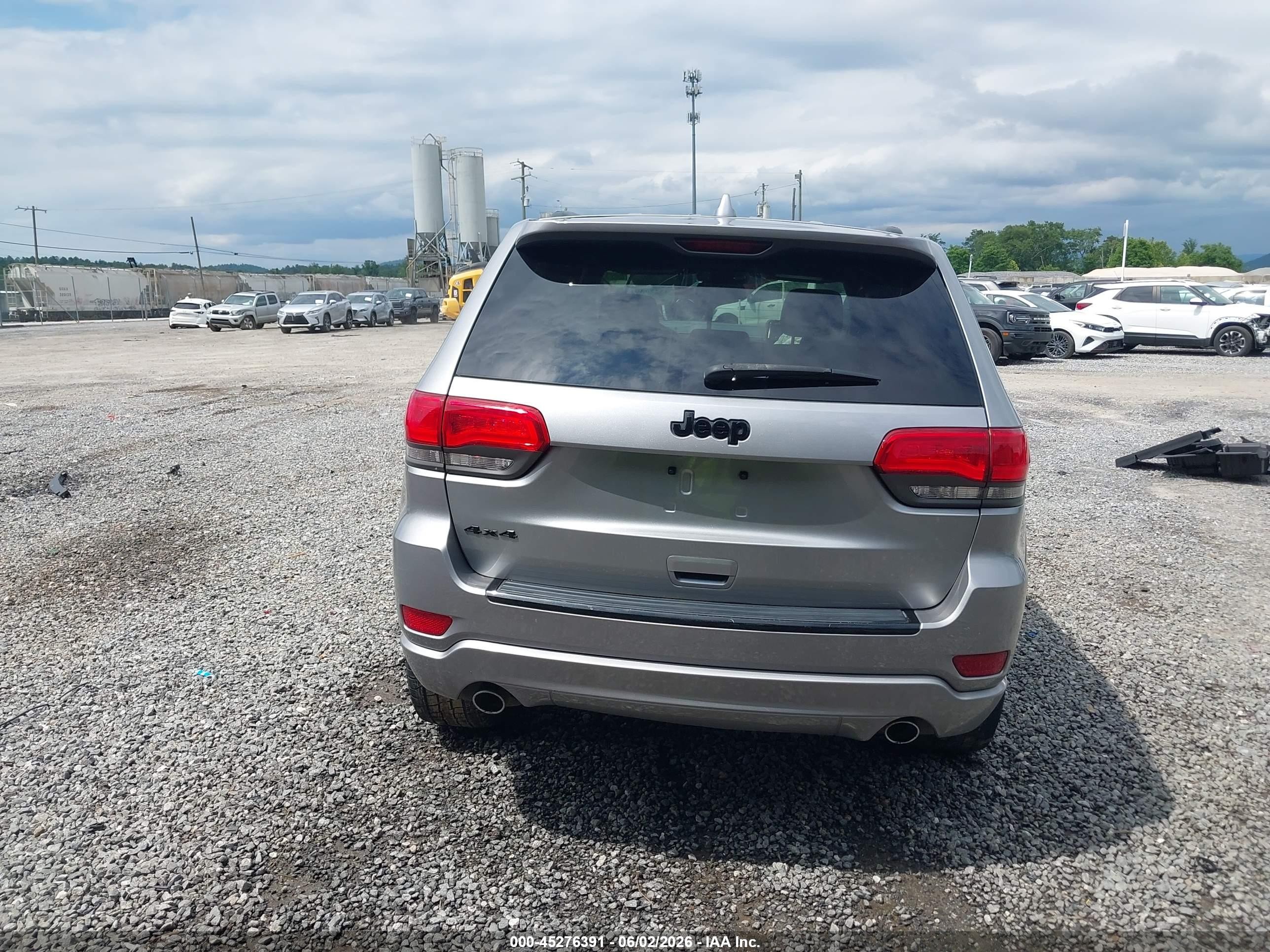 2014 Jeep Grand Cherokee Altitude Silver vin: 1C4RJFAG1EC549389