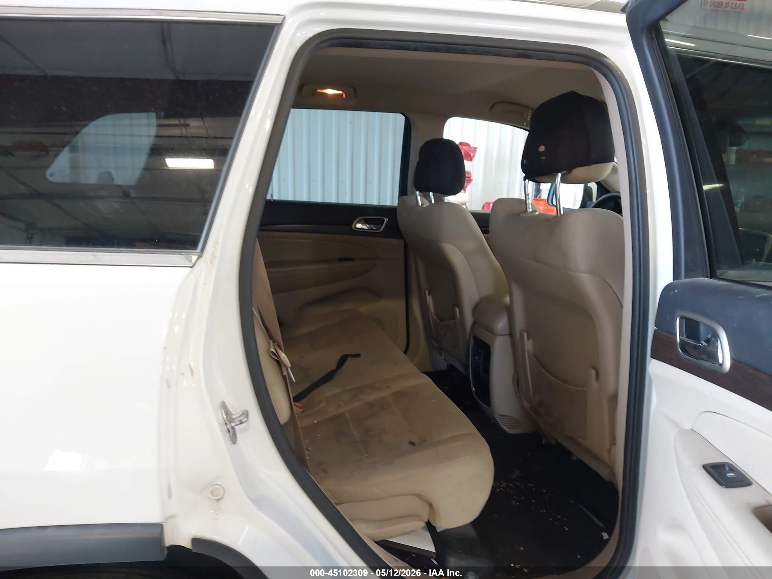 2015 Jeep Grand Cherokee Laredo White vin: 1C4RJFAG1FC182785