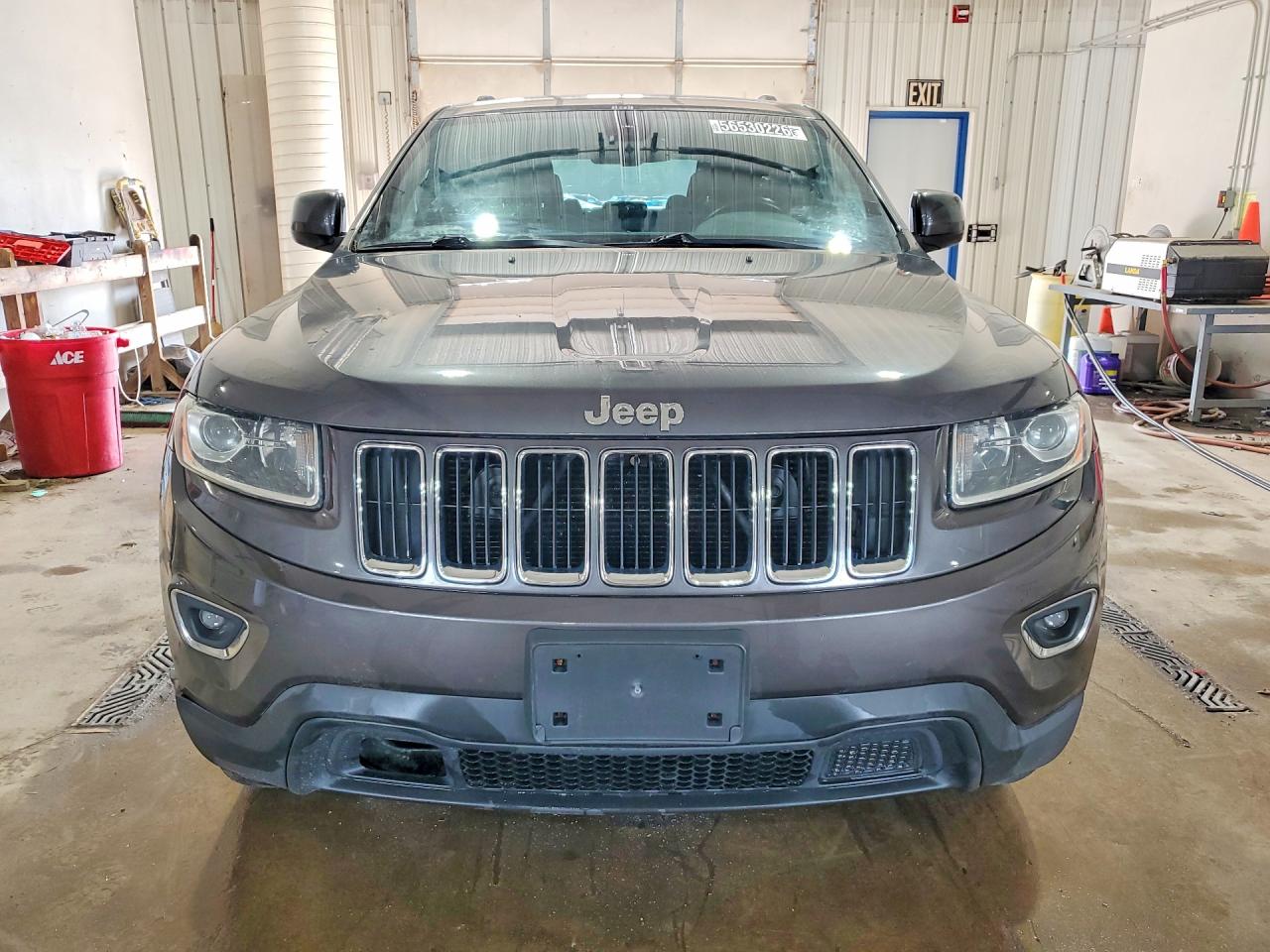 2015 Jeep Grand Cherokee Laredo Gray vin: 1C4RJFAG1FC212433