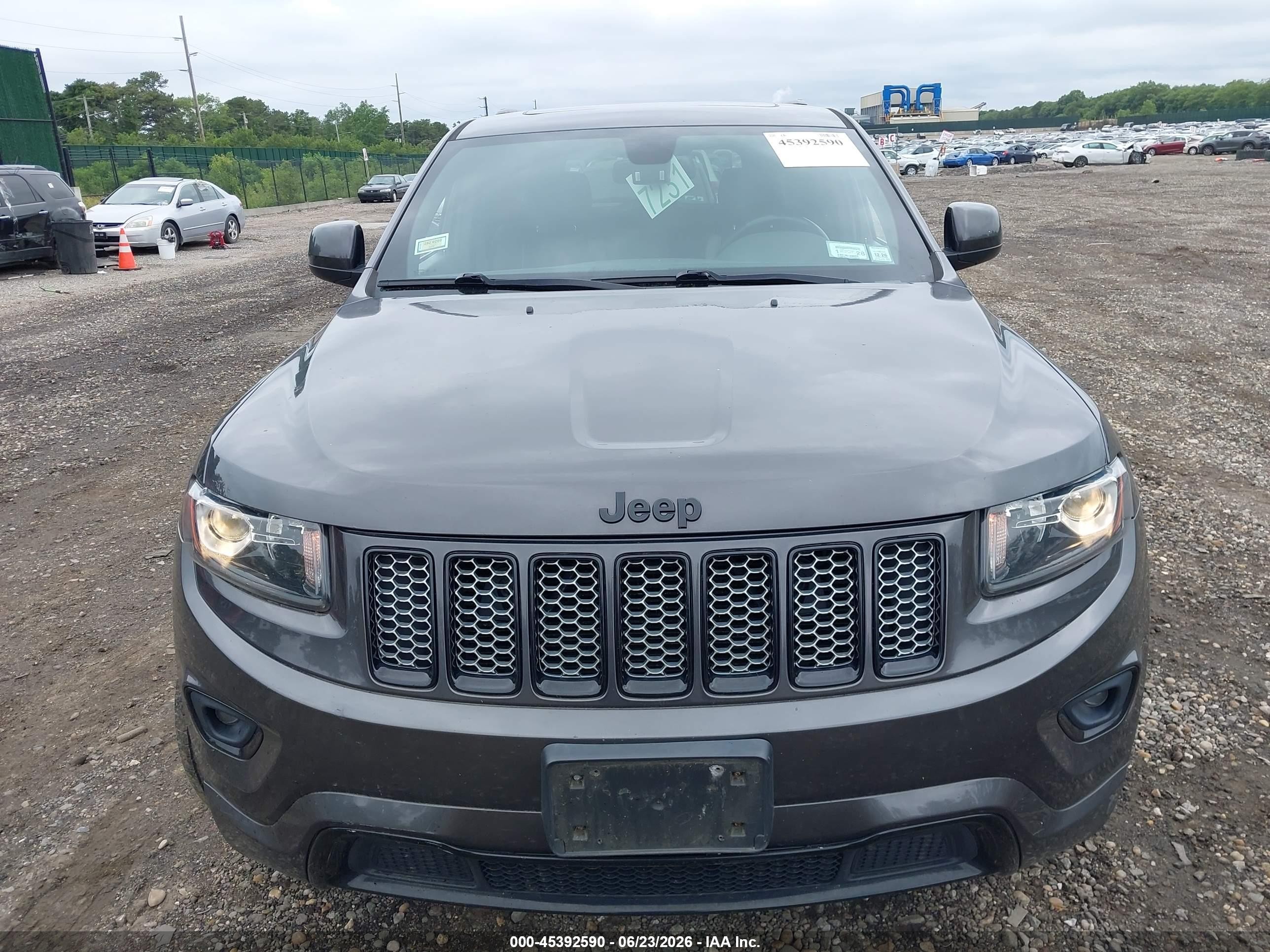 2015 Jeep Grand Cherokee Altitude Gray vin: 1C4RJFAG1FC224887