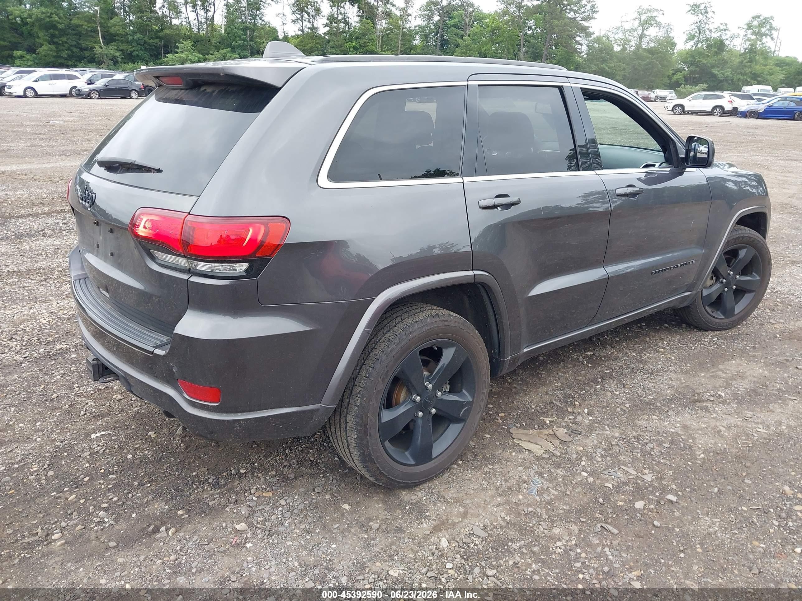 2015 Jeep Grand Cherokee Altitude Gray vin: 1C4RJFAG1FC224887