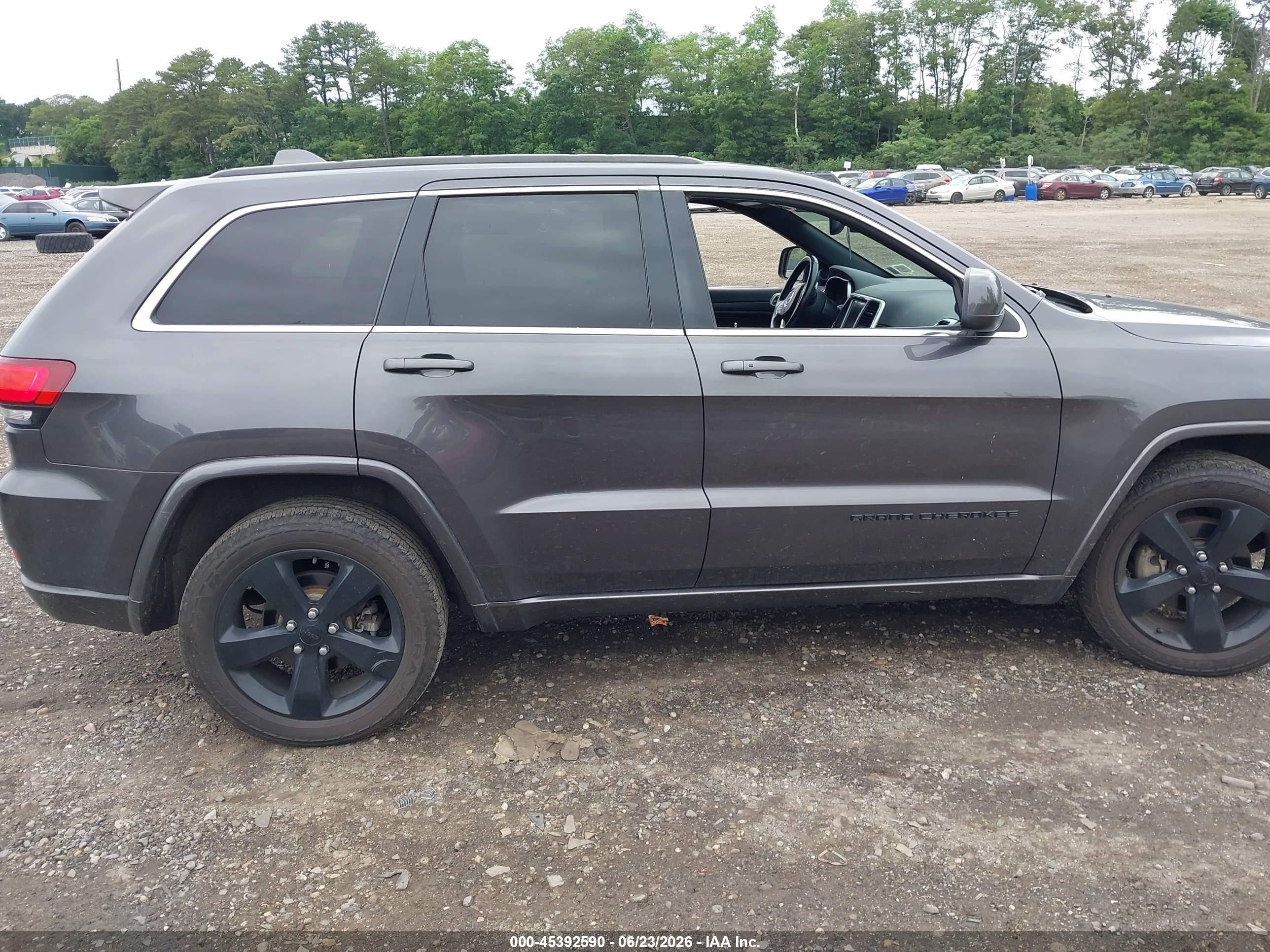 2015 Jeep Grand Cherokee Altitude Gray vin: 1C4RJFAG1FC224887