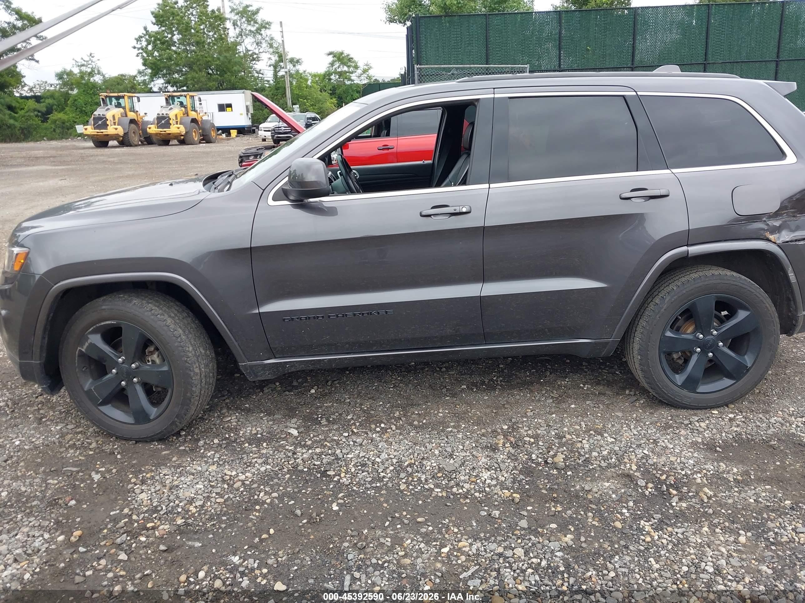 2015 Jeep Grand Cherokee Altitude Gray vin: 1C4RJFAG1FC224887