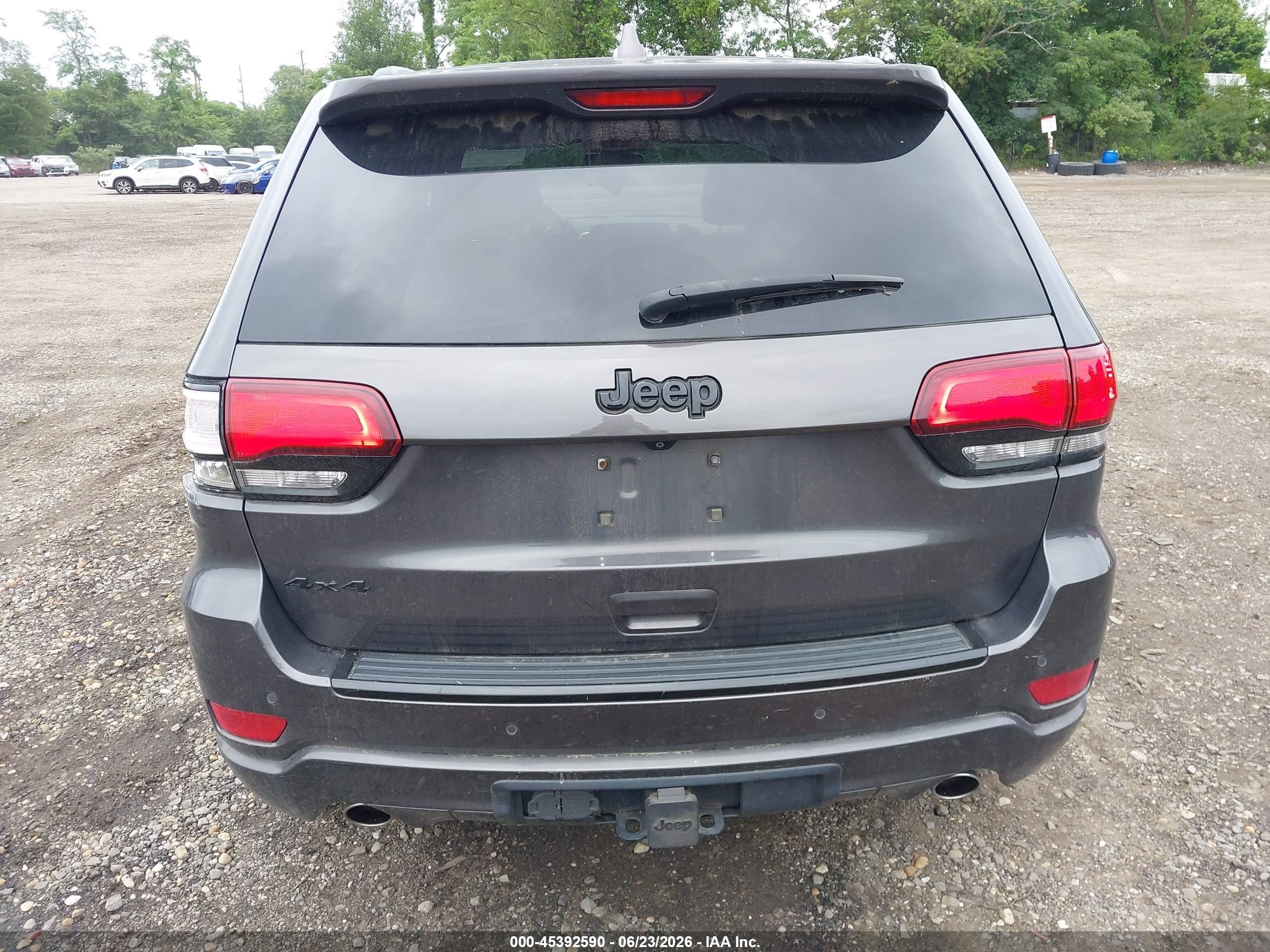 2015 Jeep Grand Cherokee Altitude Gray vin: 1C4RJFAG1FC224887