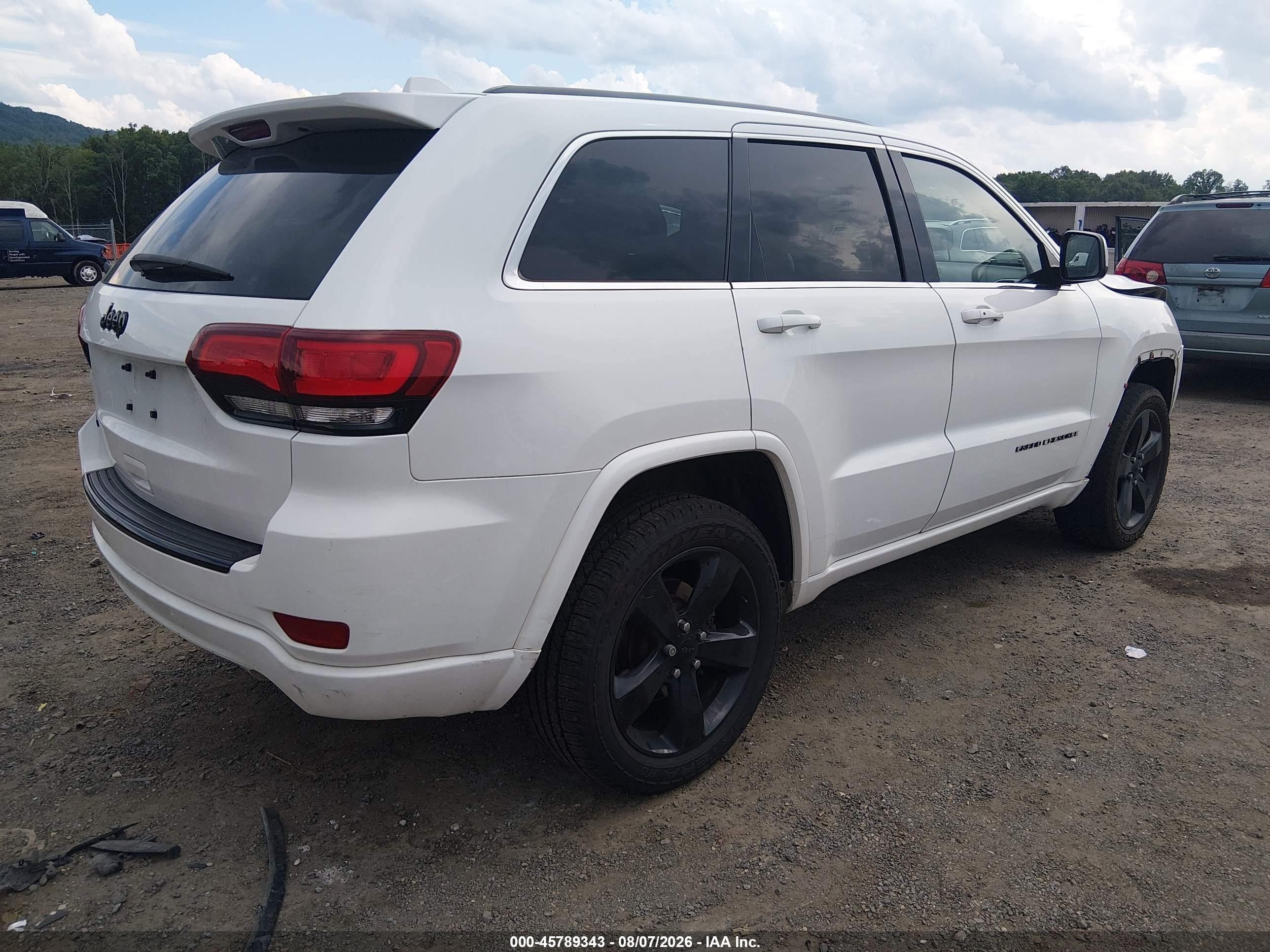 2015 Jeep Grand Cherokee Altitude White vin: 1C4RJFAG1FC226333