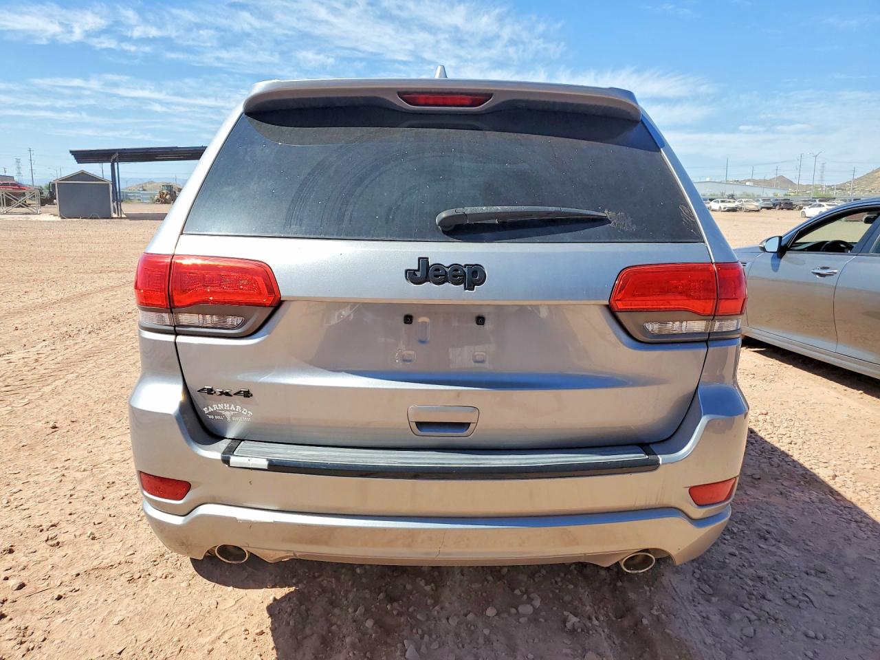 2015 Jeep Grand Cherokee Laredo Серебряный vin: 1C4RJFAG1FC637084