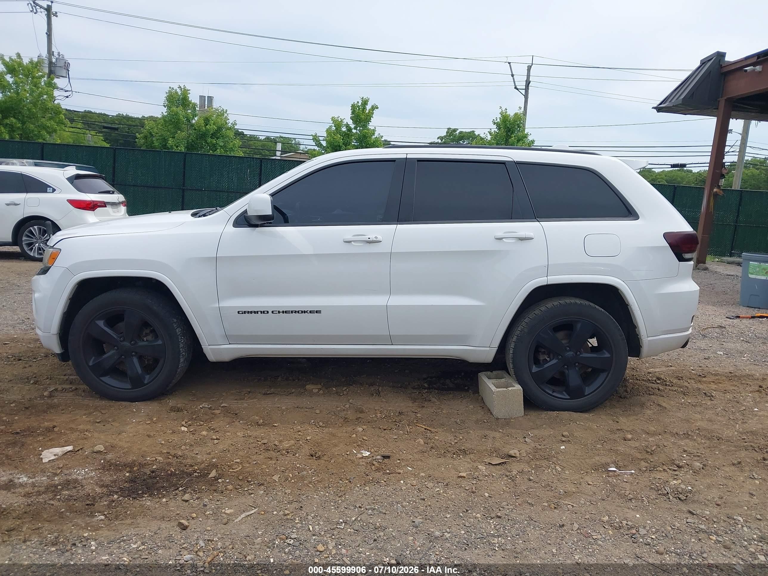 2015 Jeep Grand Cherokee Altitude White vin: 1C4RJFAG1FC674572