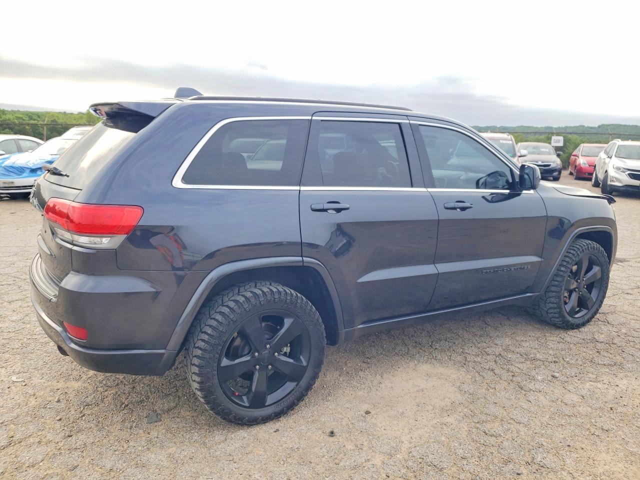 2015 Jeep Grand Cherokee Laredo Gray vin: 1C4RJFAG1FC682204