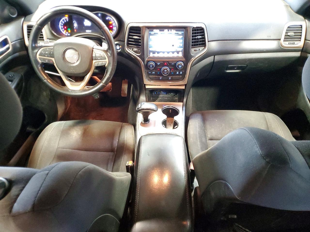 2015 Jeep Grand Cherokee Laredo Silver vin: 1C4RJFAG1FC775501