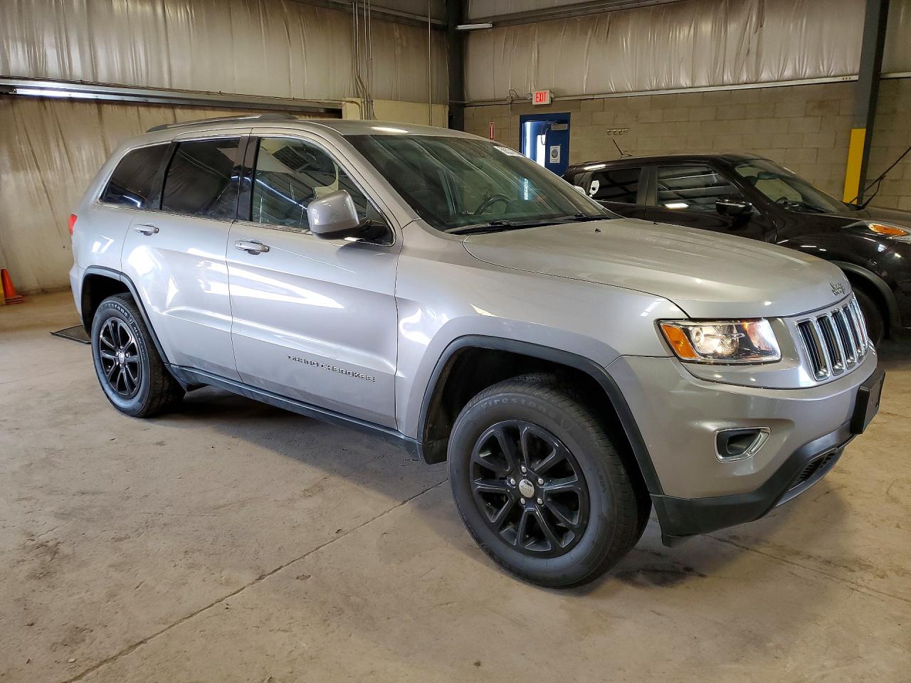 2015 Jeep Grand Cherokee Laredo Silver vin: 1C4RJFAG1FC775501