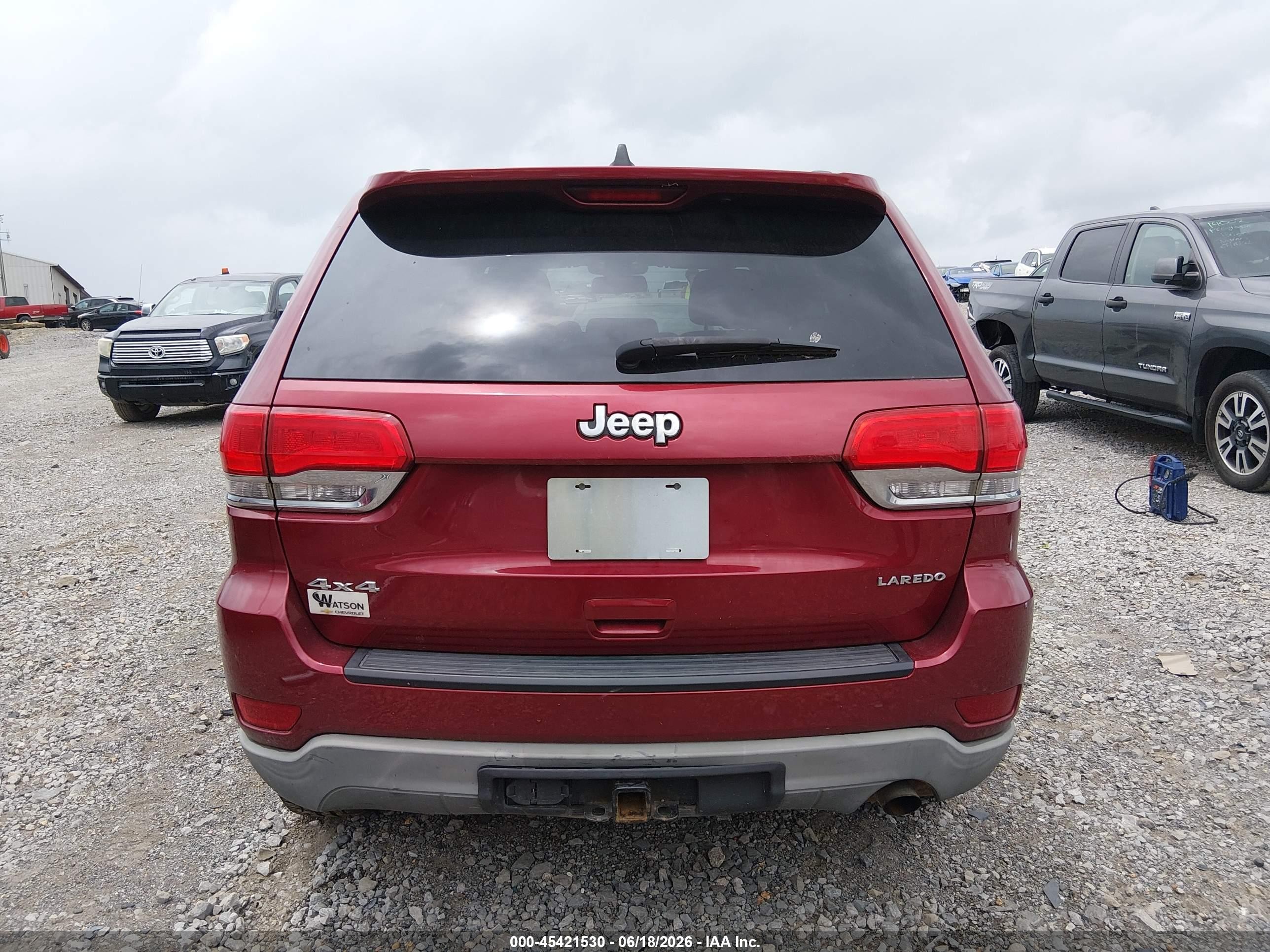 2015 Jeep Grand Cherokee Laredo Red vin: 1C4RJFAG1FC802874