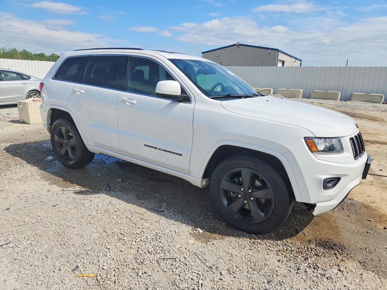 2015 Jeep Grand Cherokee Laredo White vin: 1C4RJFAG1FC820050
