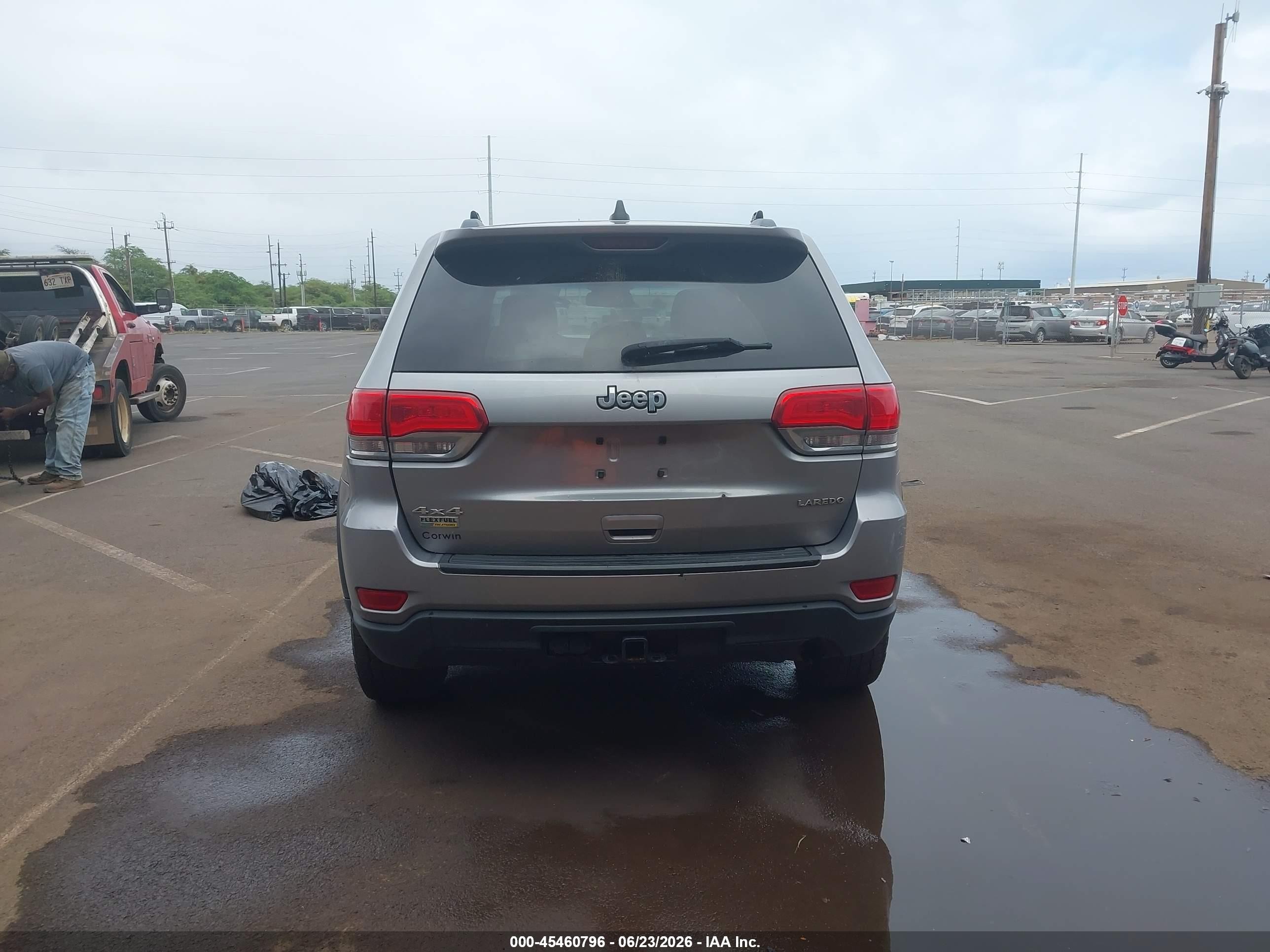 2015 Jeep Grand Cherokee Laredo Silver vin: 1C4RJFAG1FC843988