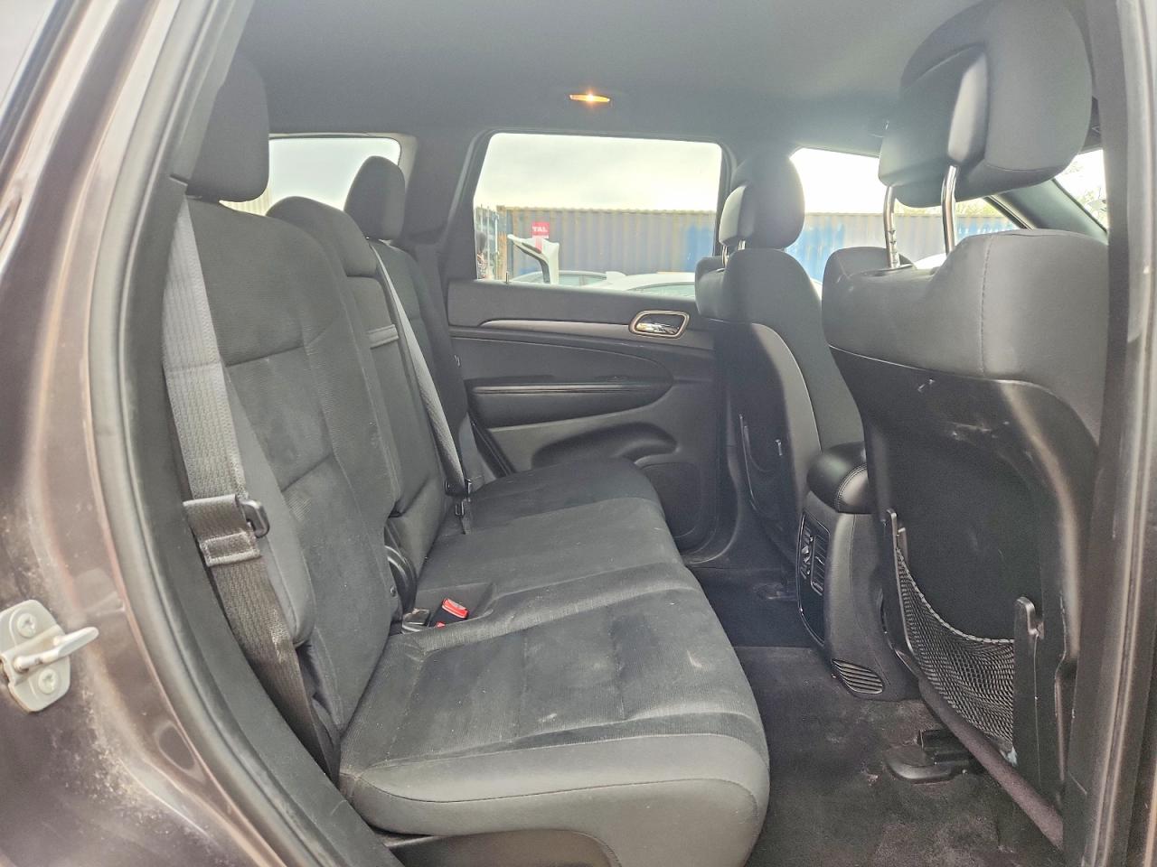2015 Jeep Grand Cherokee Laredo Серый vin: 1C4RJFAG1FC845093