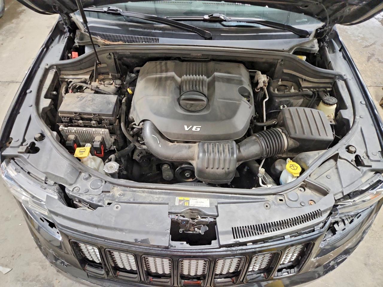 2015 Jeep Grand Cherokee Laredo Black vin: 1C4RJFAG1FC852853