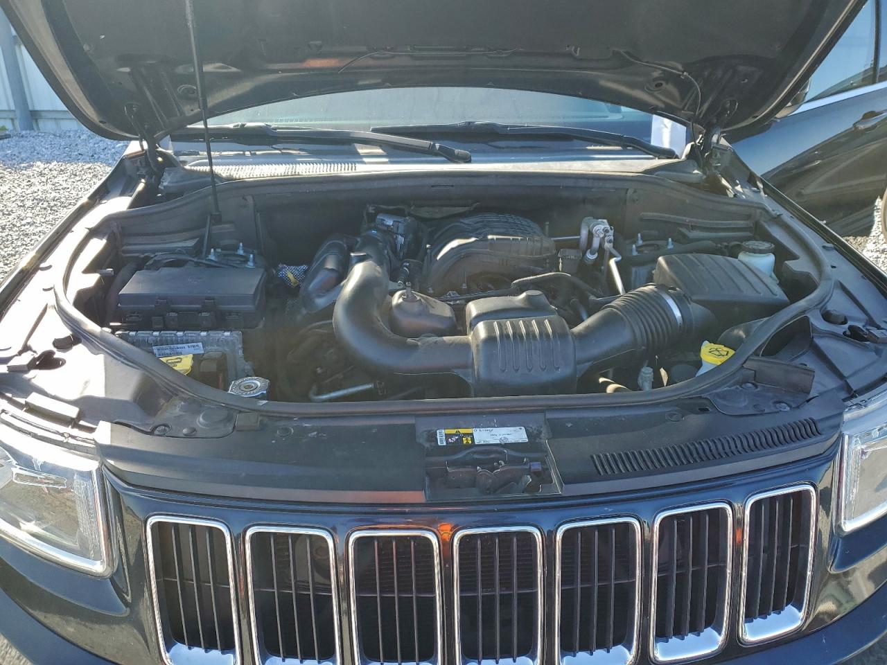 2015 Jeep Grand Cherokee Laredo Черный vin: 1C4RJFAG1FC871175