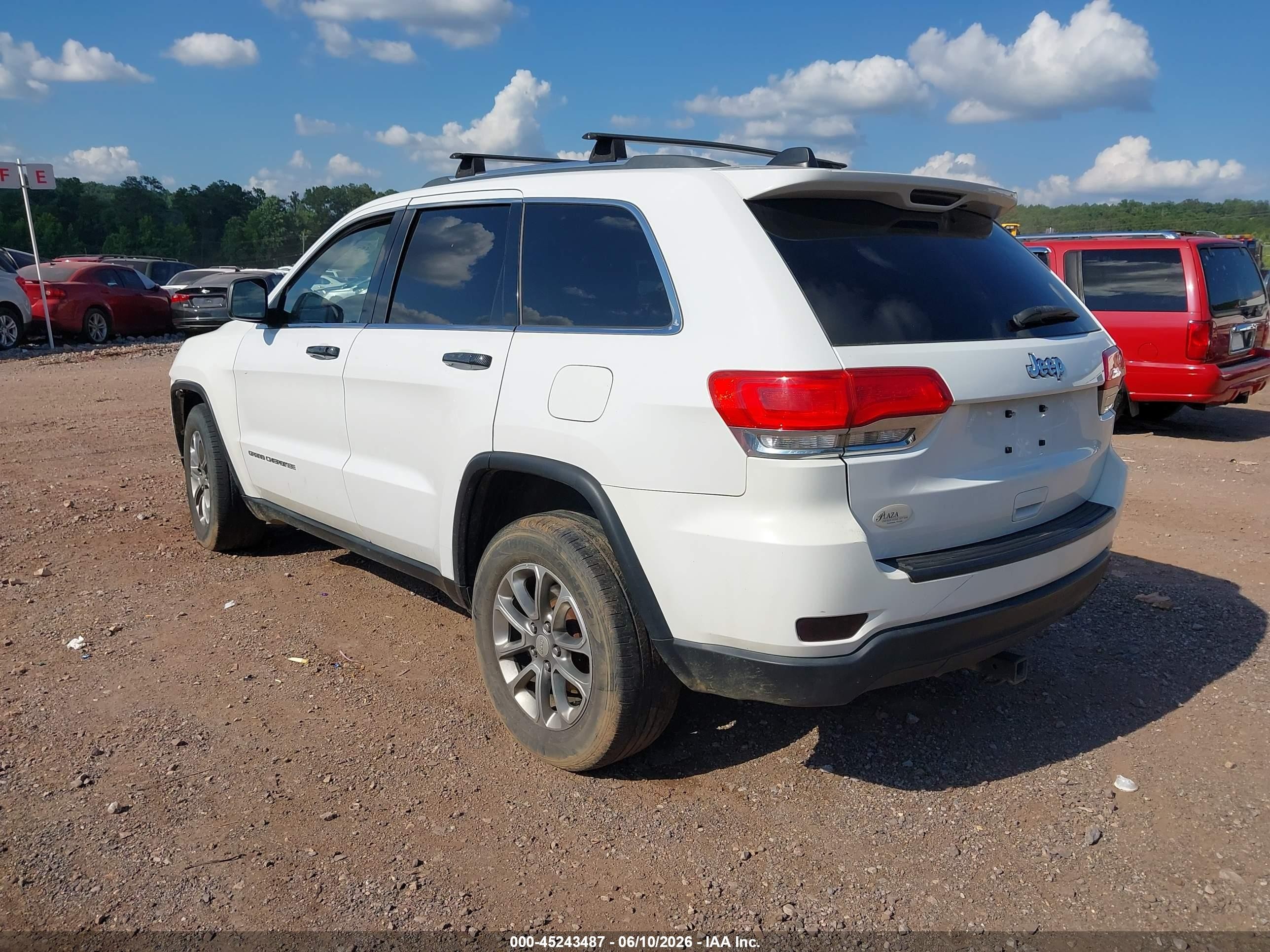 2015 Jeep Grand Cherokee Laredo White vin: 1C4RJFAG1FC871273