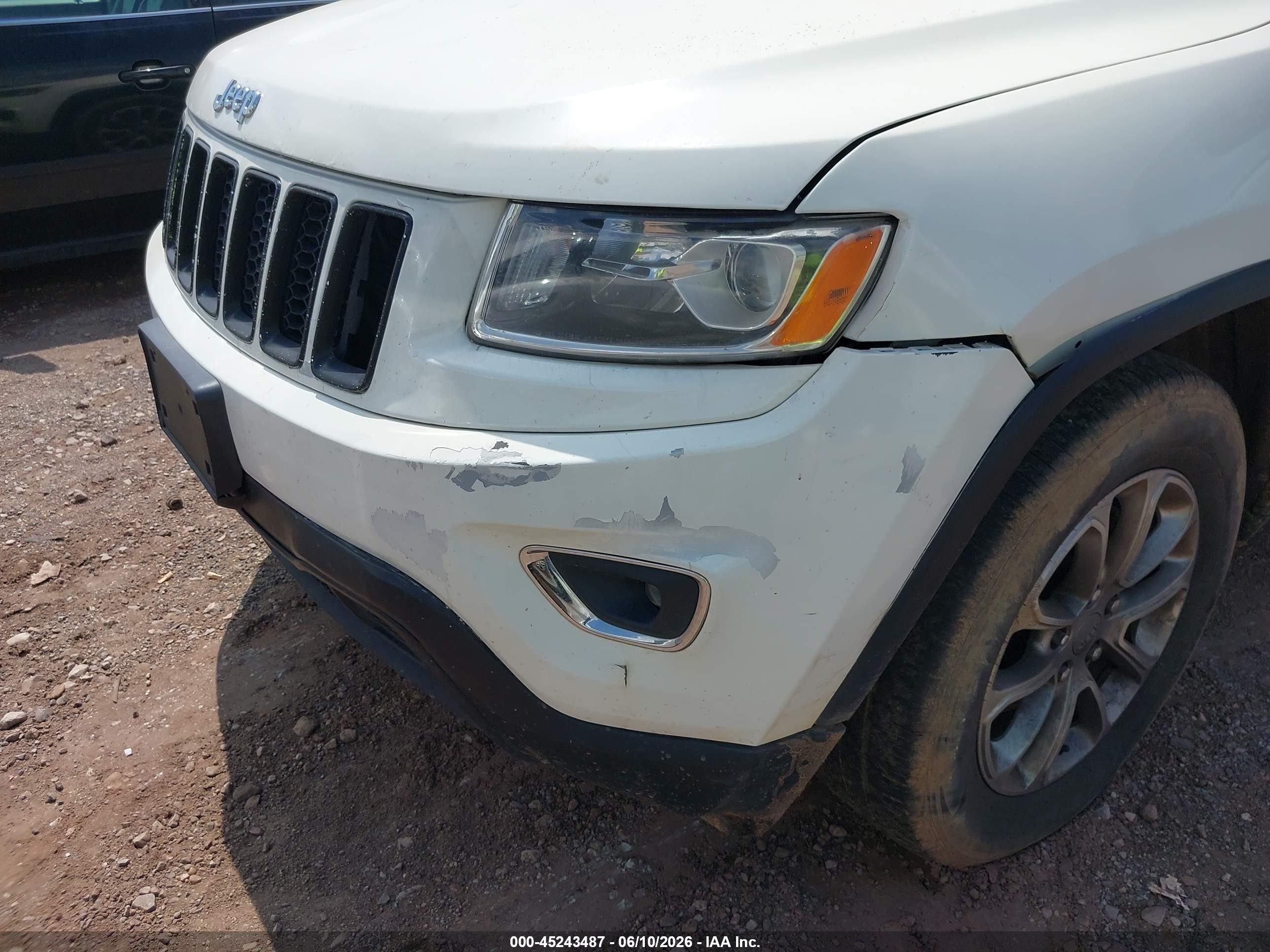 2015 Jeep Grand Cherokee Laredo White vin: 1C4RJFAG1FC871273