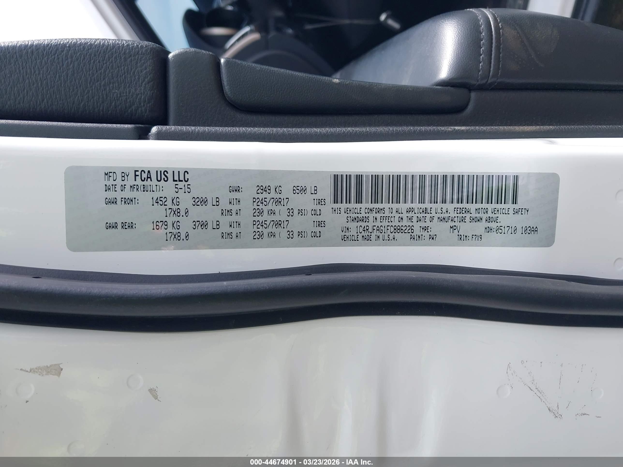 2015 Jeep Grand Cherokee Laredo White vin: 1C4RJFAG1FC886226