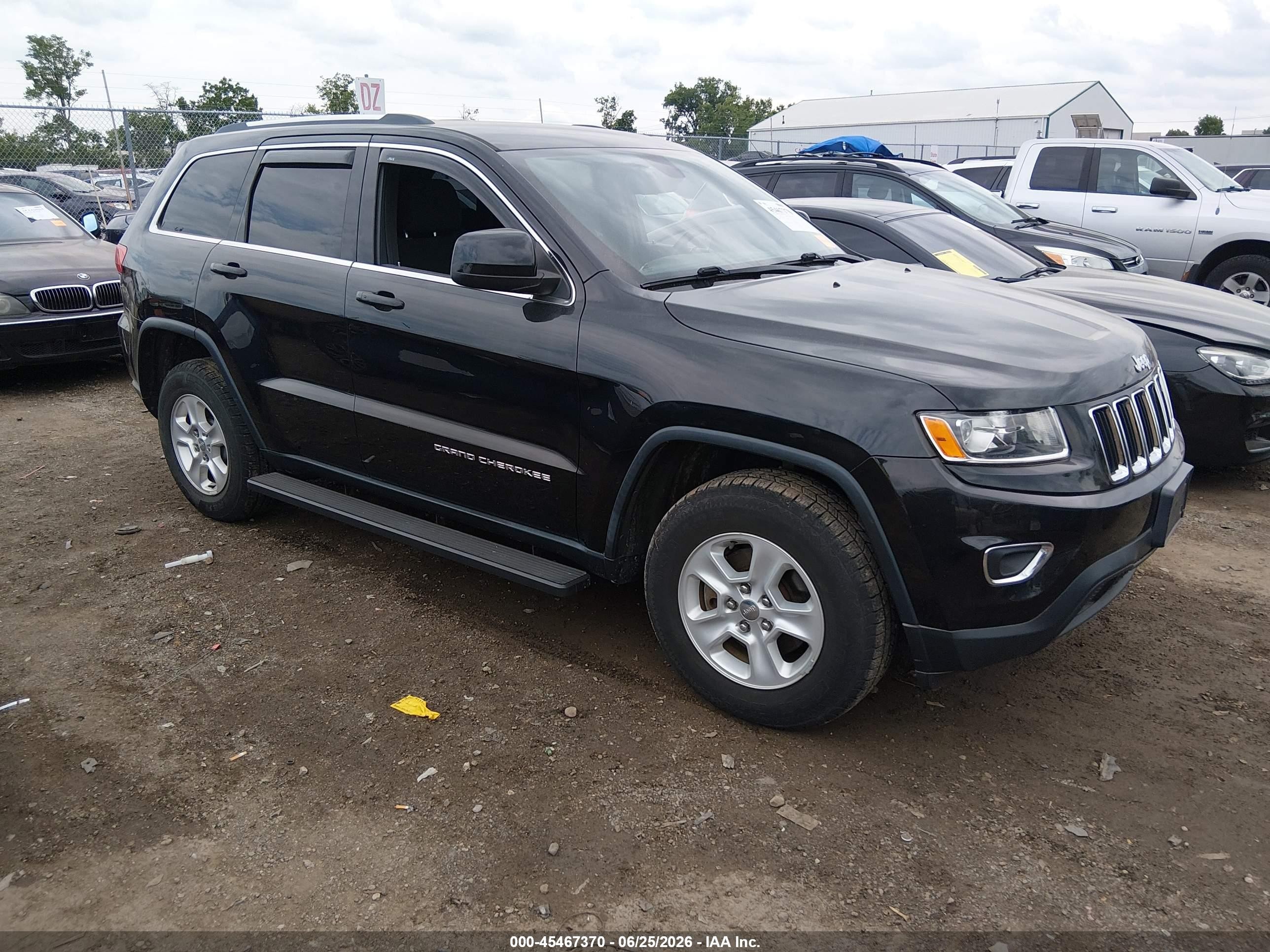 2015 Jeep Grand Cherokee Laredo Black vin: 1C4RJFAG1FC897324