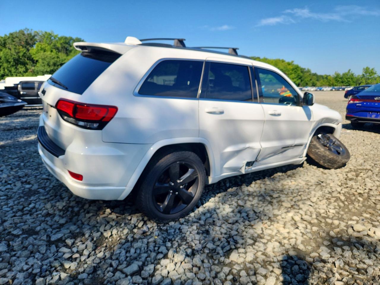 2015 Jeep Grand Cherokee Laredo White vin: 1C4RJFAG1FC918298