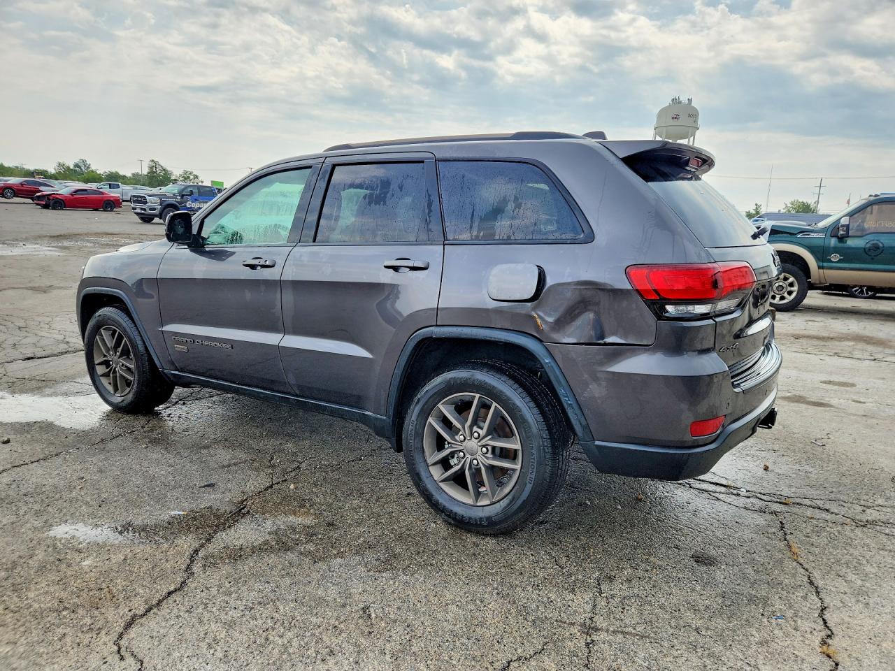 2016 Jeep Grand Cherokee Laredo Gray vin: 1C4RJFAG1GC463664