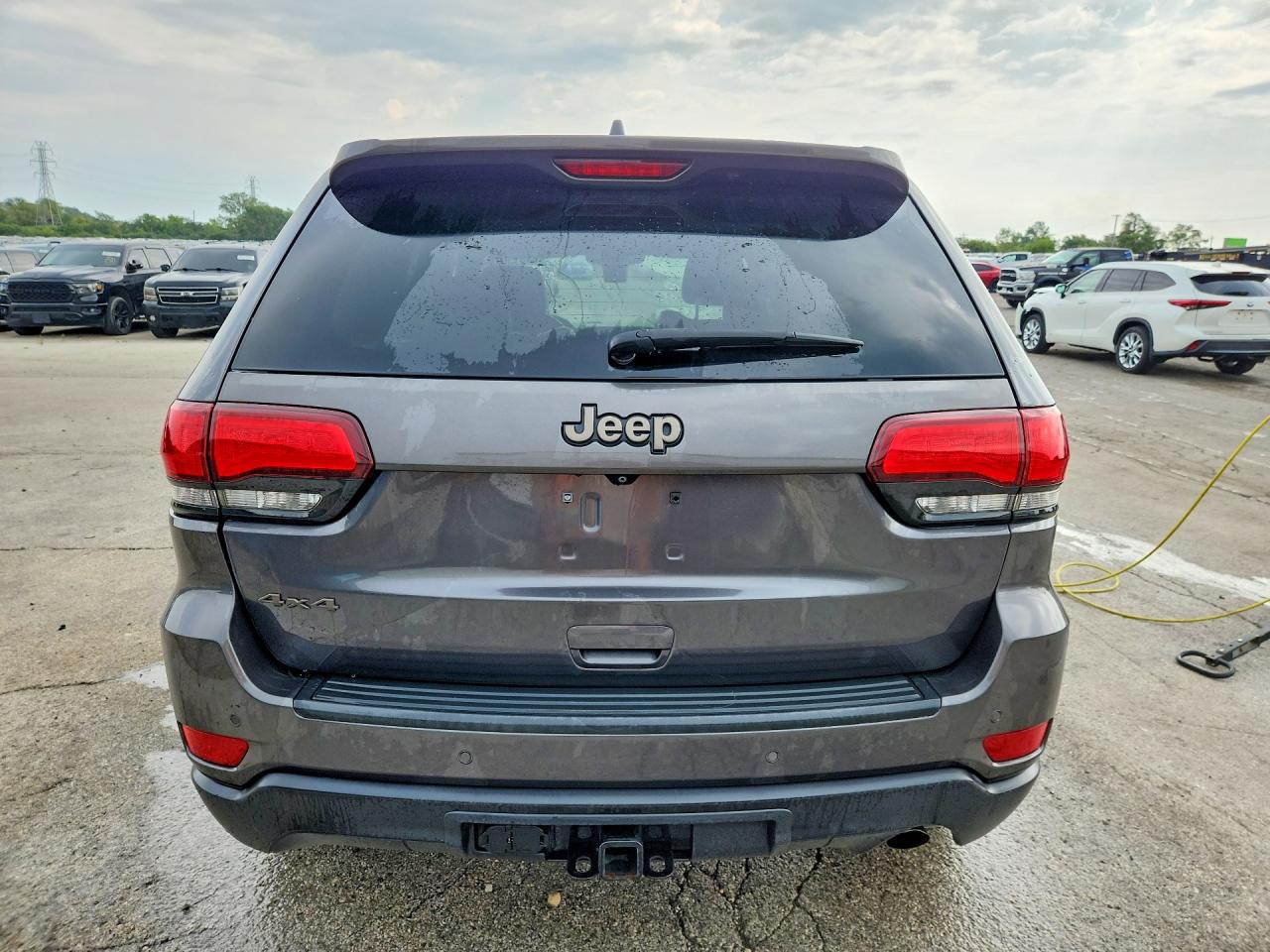 2016 Jeep Grand Cherokee Laredo Gray vin: 1C4RJFAG1GC463664