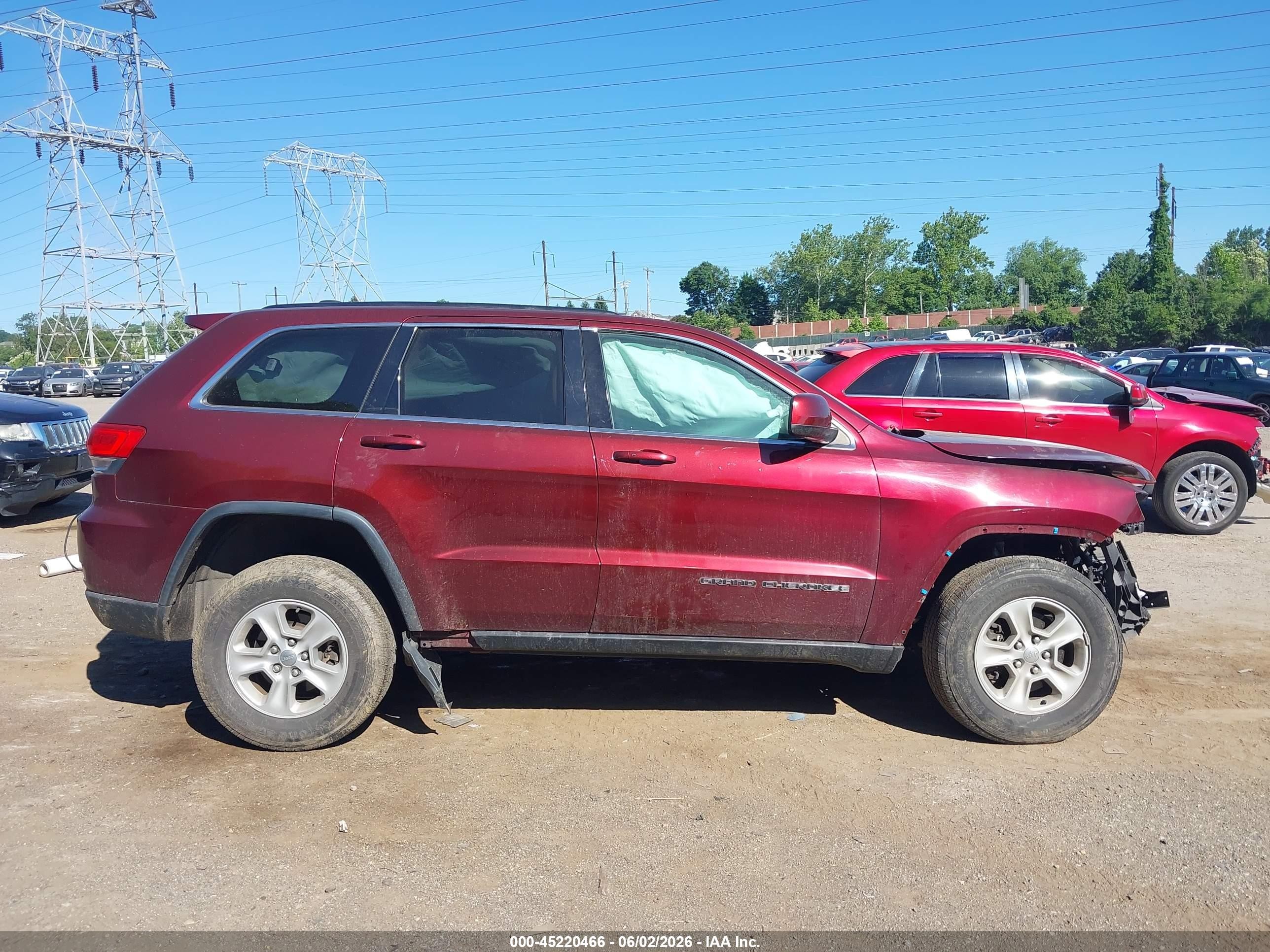 2017 Jeep Grand Cherokee Laredo 4x4 Burgundy vin: 1C4RJFAG1HC689625