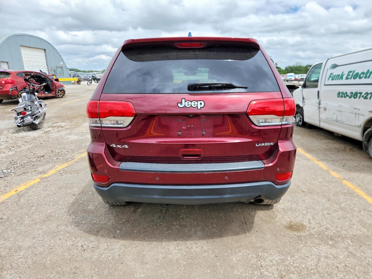 2017 Jeep Grand Cherokee Laredo Burgundy vin: 1C4RJFAG1HC706102
