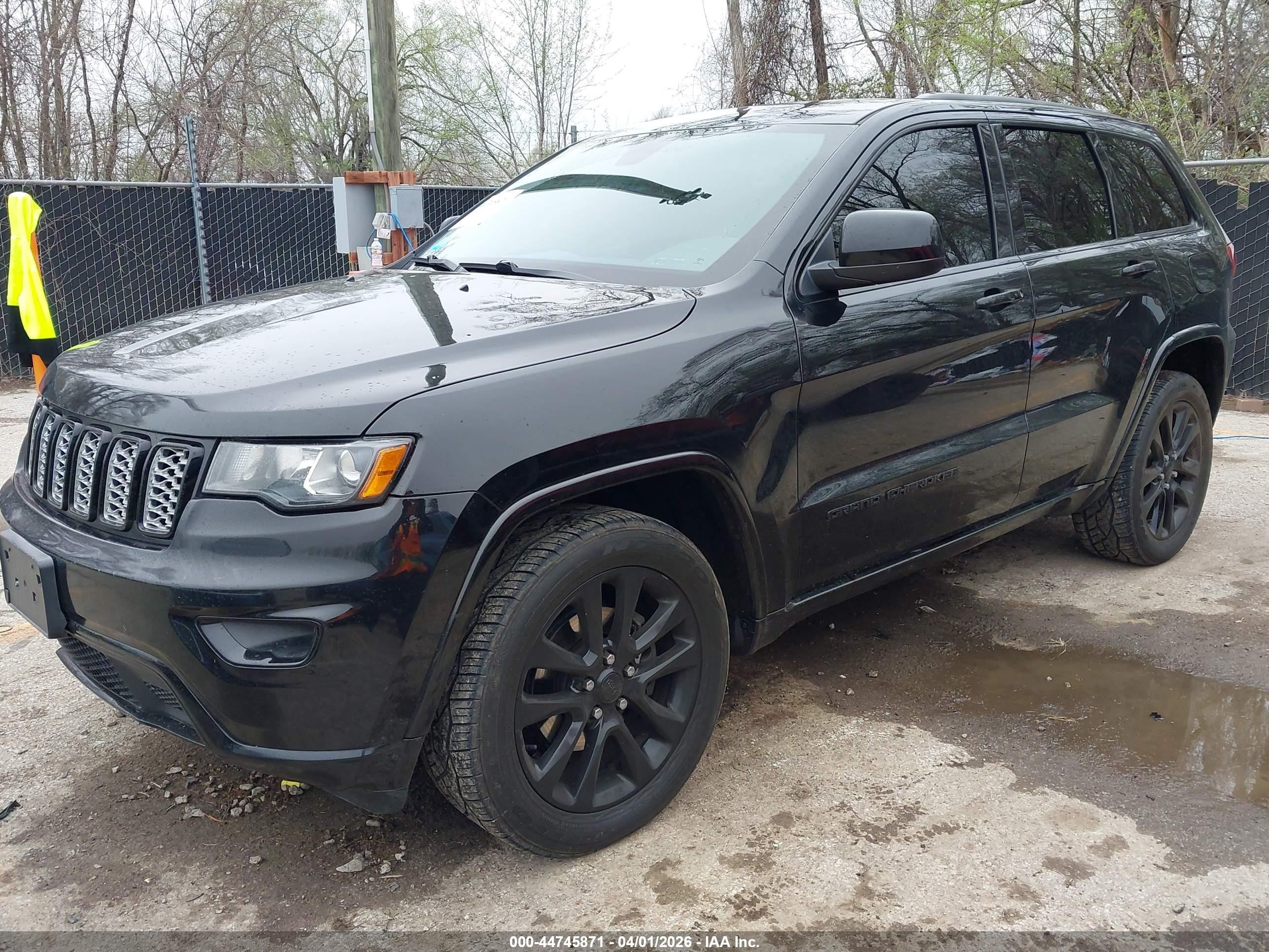 2017 Jeep Grand Cherokee Altitude 4x4 Black vin: 1C4RJFAG1HC751721