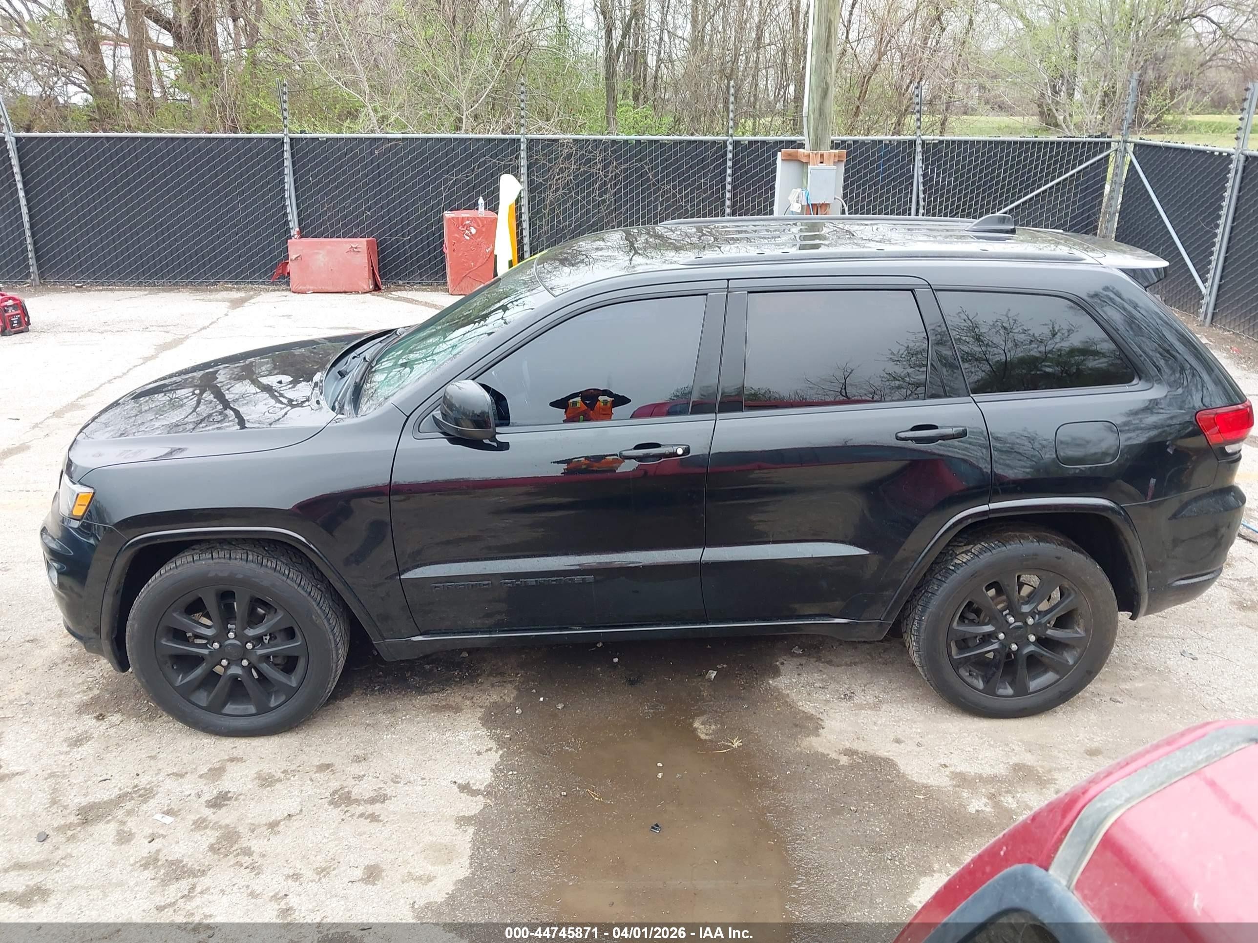 2017 Jeep Grand Cherokee Altitude 4x4 Black vin: 1C4RJFAG1HC751721