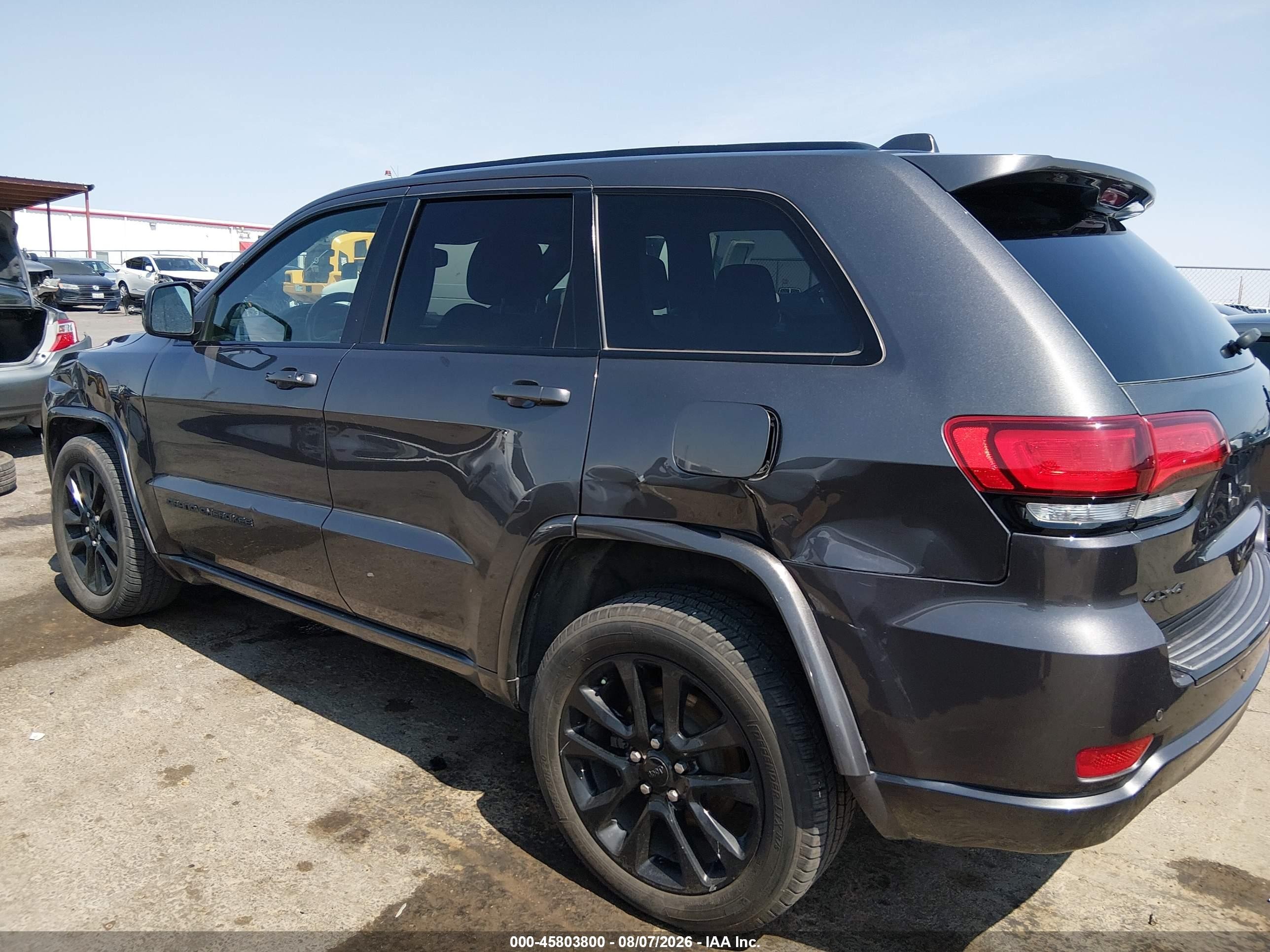 2018 Jeep Grand Cherokee Altitude 4x4 Gray vin: 1C4RJFAG1JC343452