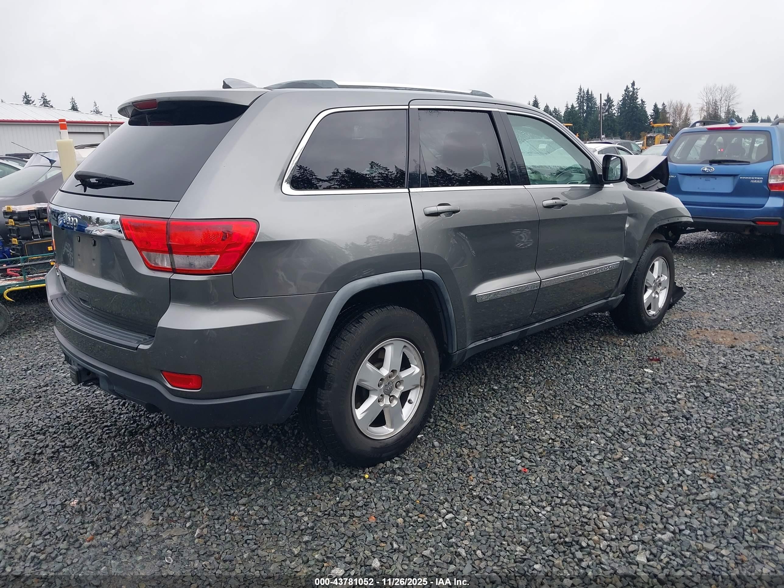 2012 Jeep Grand Cherokee Laredo Gray vin: 1C4RJFAG2CC107914