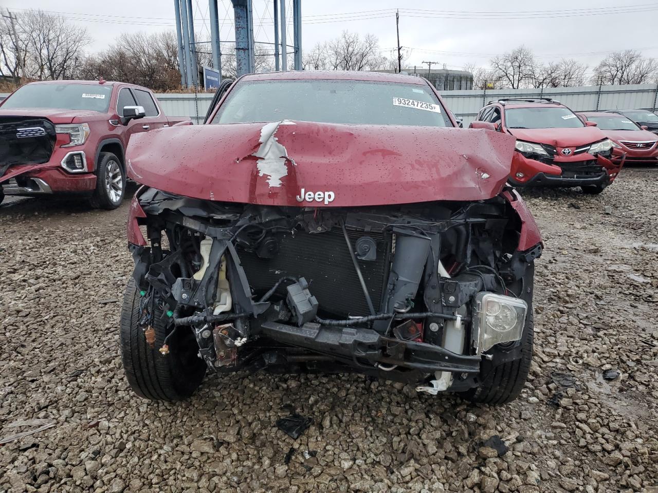 2012 Jeep Grand Cherokee Laredo Red vin: 1C4RJFAG2CC124342