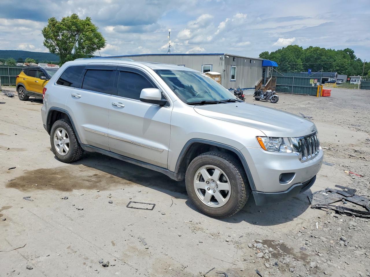 2012 Jeep Grand Cherokee Laredo Silver vin: 1C4RJFAG2CC149855