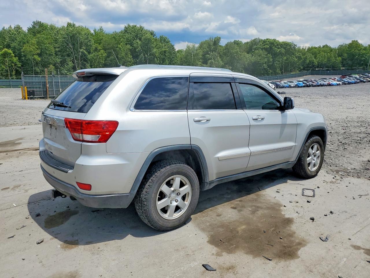 2012 Jeep Grand Cherokee Laredo Silver vin: 1C4RJFAG2CC149855