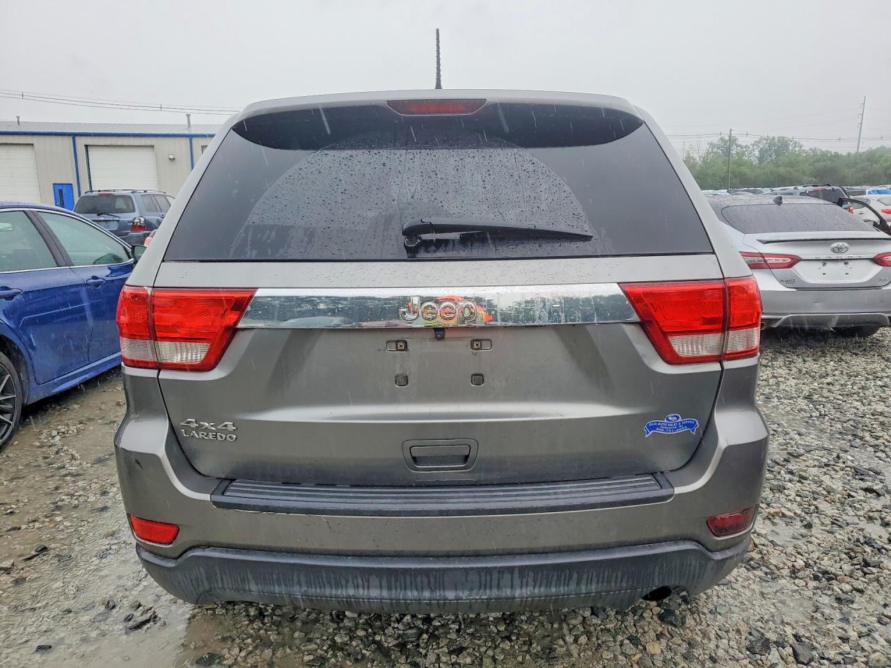2012 Jeep Grand Cherokee Laredo Gray vin: 1C4RJFAG2CC163853