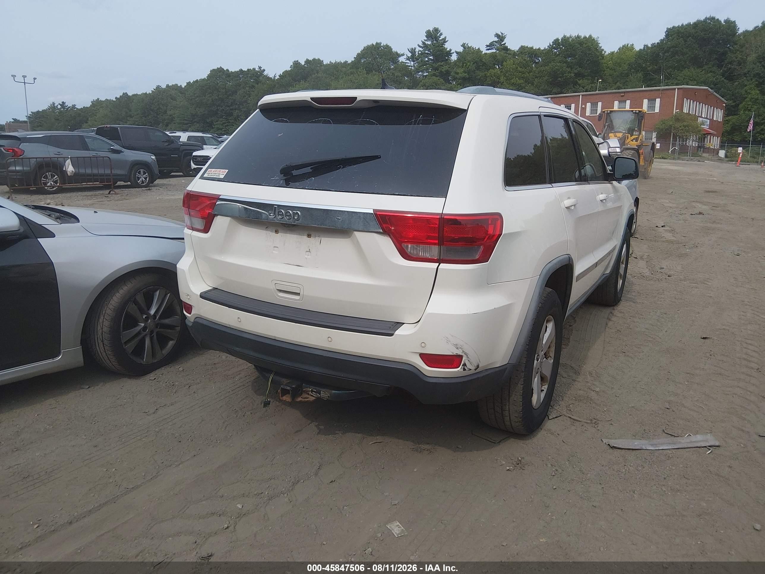 2012 Jeep Grand Cherokee Laredo Белый vin: 1C4RJFAG2CC163996