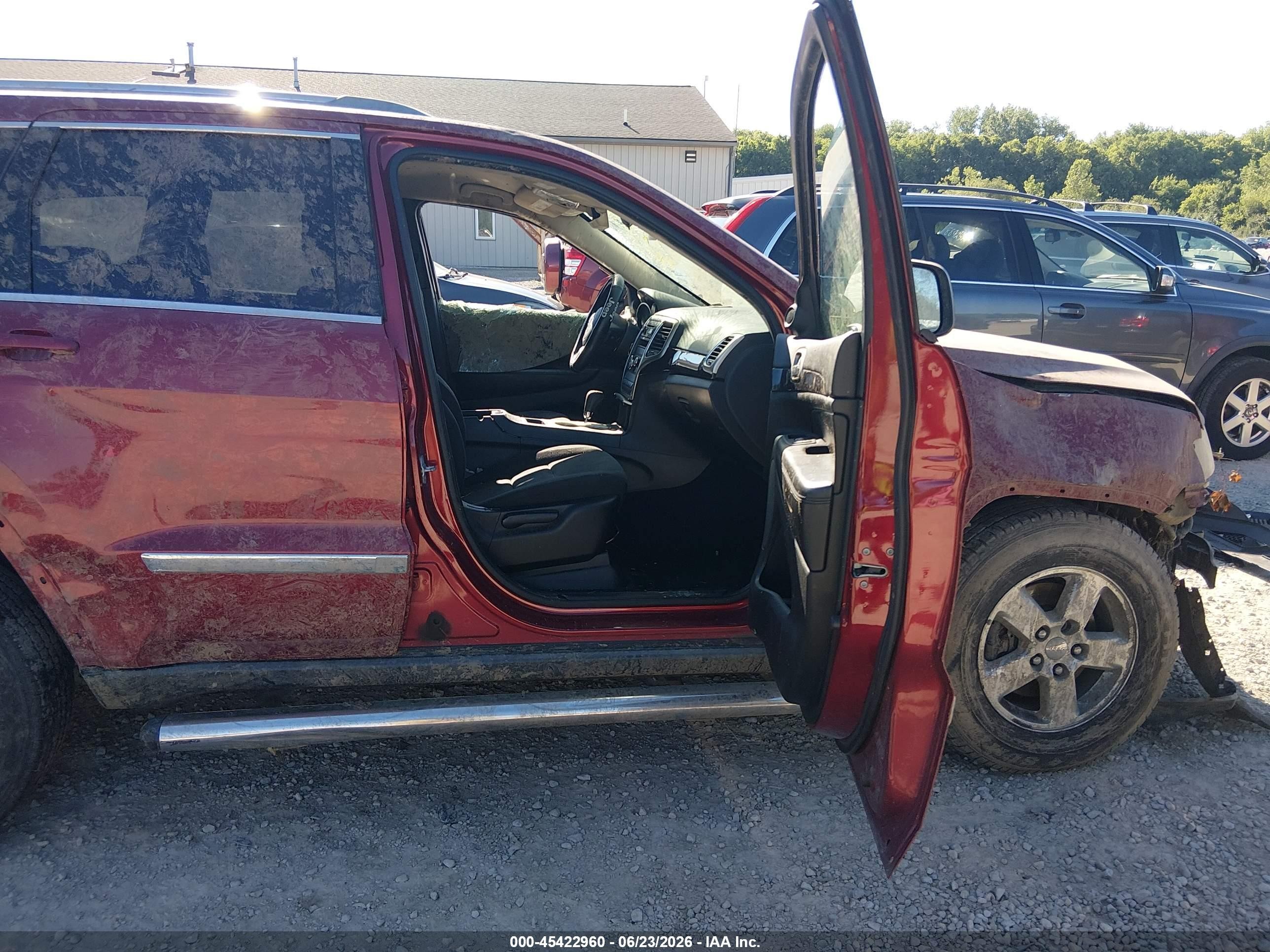 2012 Jeep Grand Cherokee Laredo Burgundy vin: 1C4RJFAG2CC221525