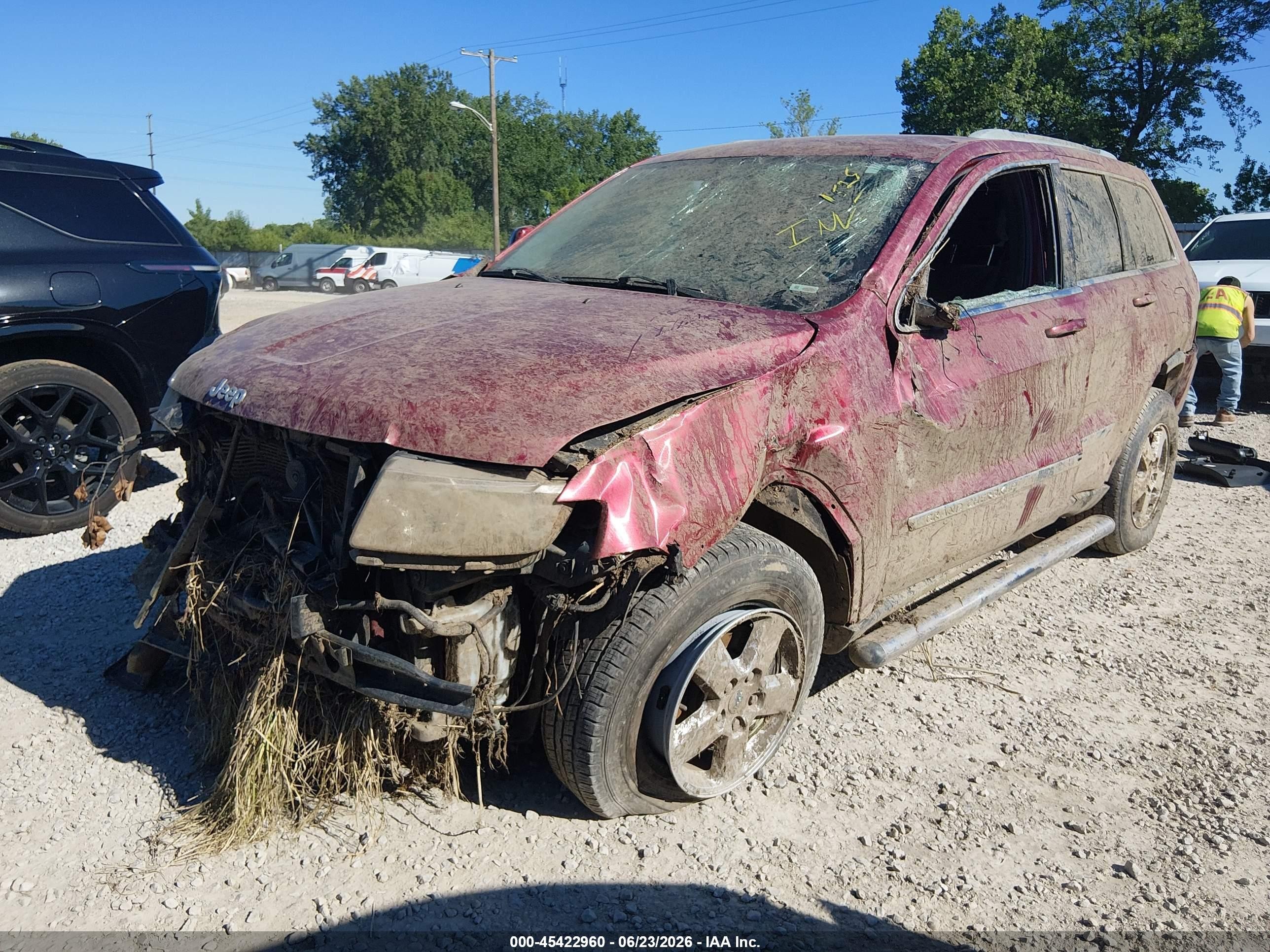 2012 Jeep Grand Cherokee Laredo Burgundy vin: 1C4RJFAG2CC221525