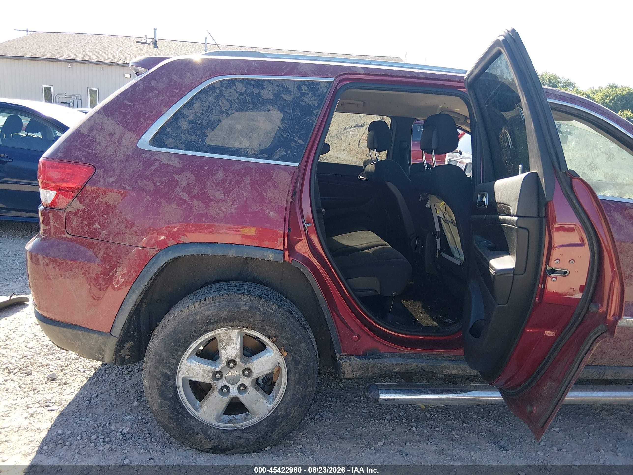 2012 Jeep Grand Cherokee Laredo Burgundy vin: 1C4RJFAG2CC221525