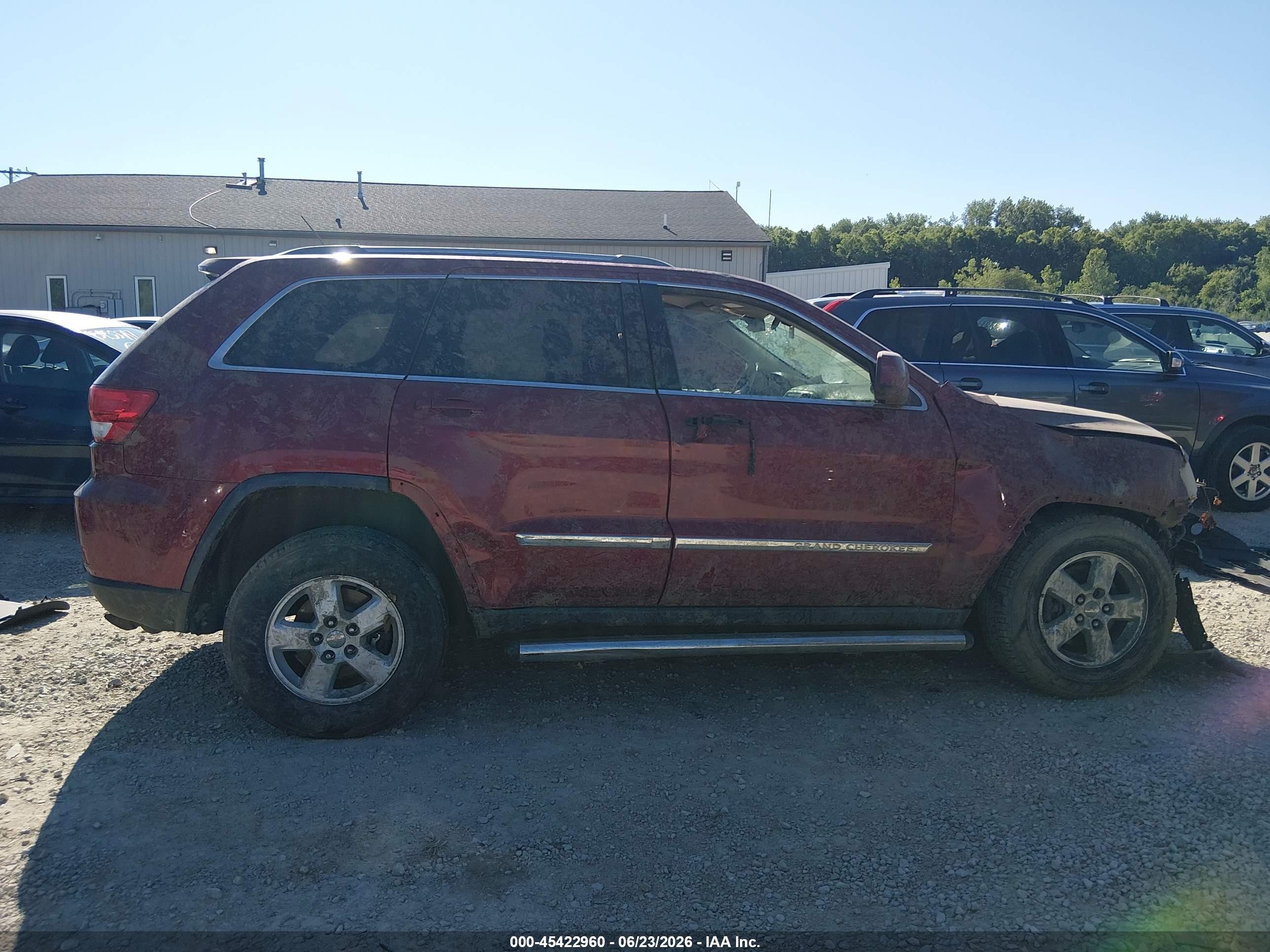 2012 Jeep Grand Cherokee Laredo Burgundy vin: 1C4RJFAG2CC221525