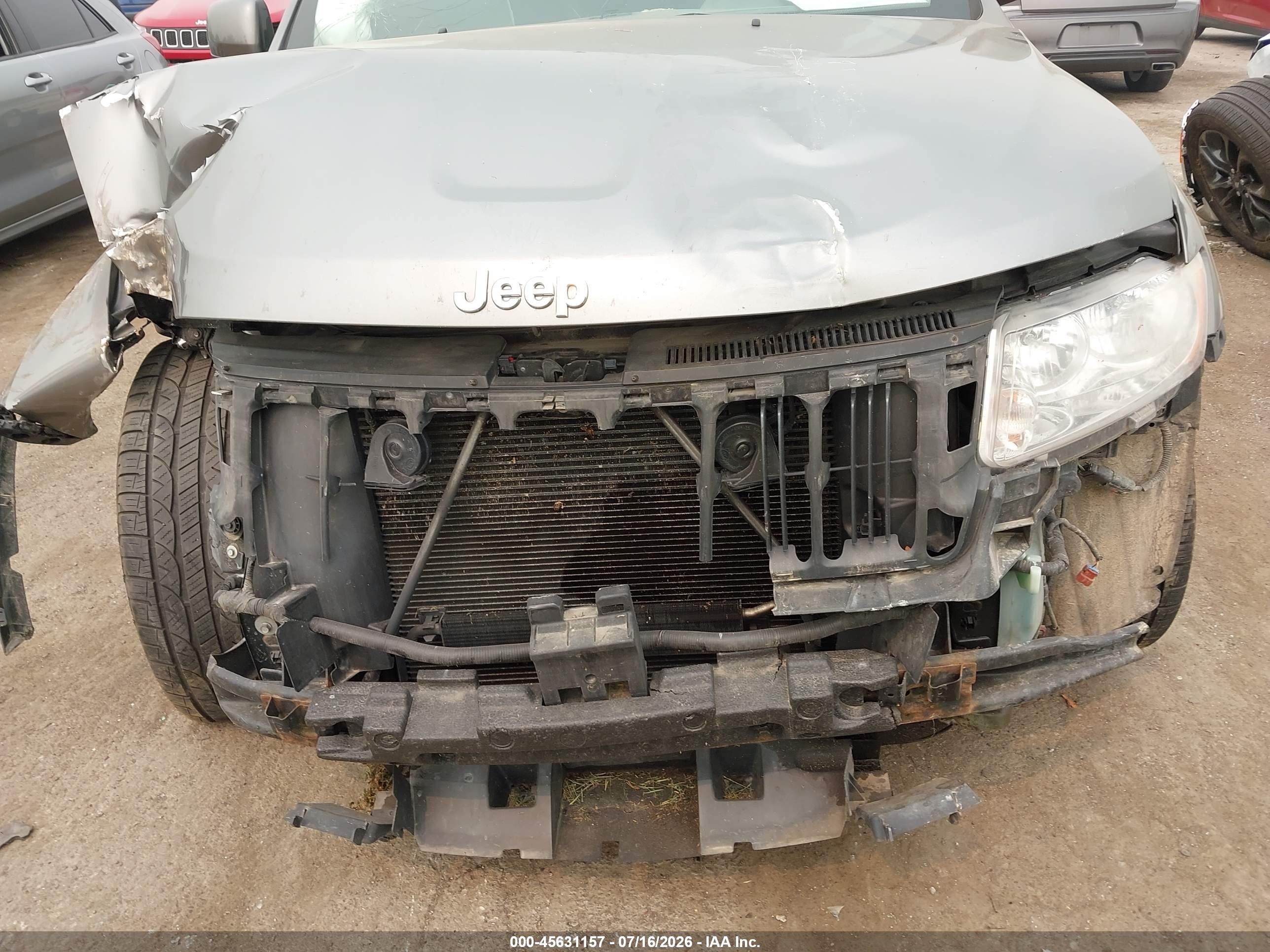 2012 Jeep Grand Cherokee Laredo Gray vin: 1C4RJFAG2CC263127