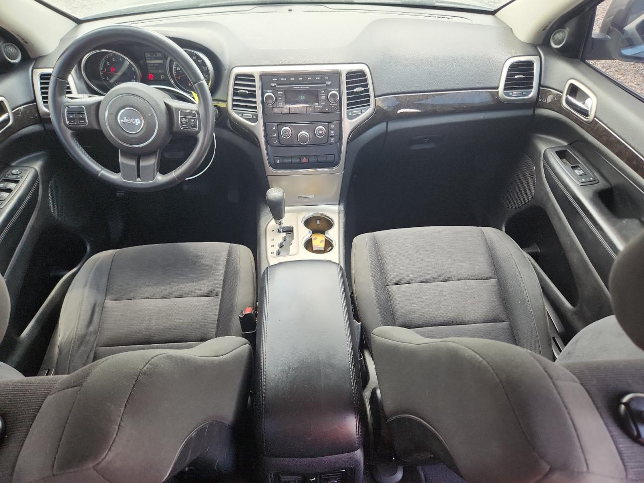 2012 Jeep Grand Cherokee Laredo Gray vin: 1C4RJFAG2CC279568