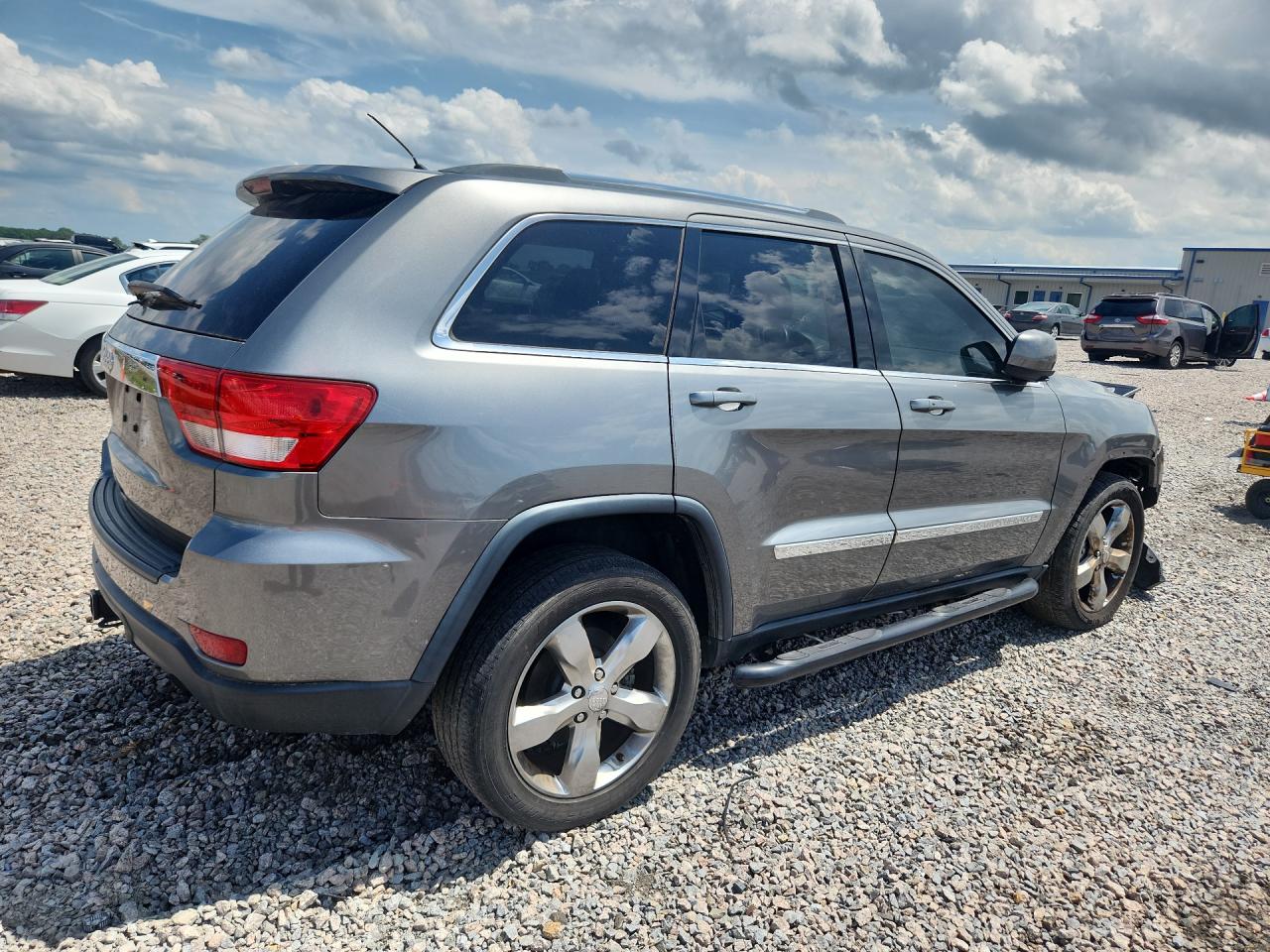 2012 Jeep Grand Cherokee Laredo Gray vin: 1C4RJFAG2CC279568